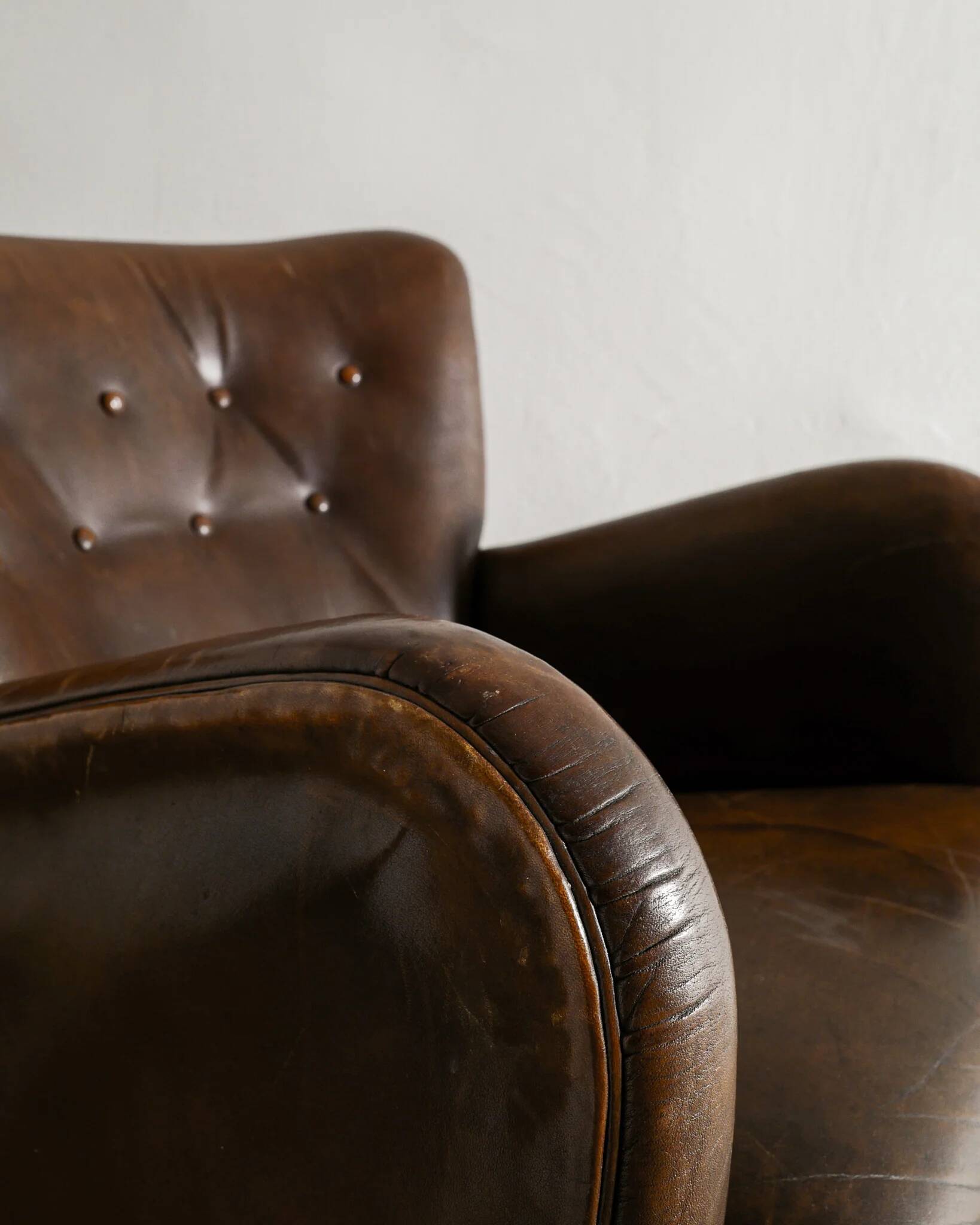 Vintage Danish "1669" Armchair in Brown Leather by Fritz Hansen, 1940s