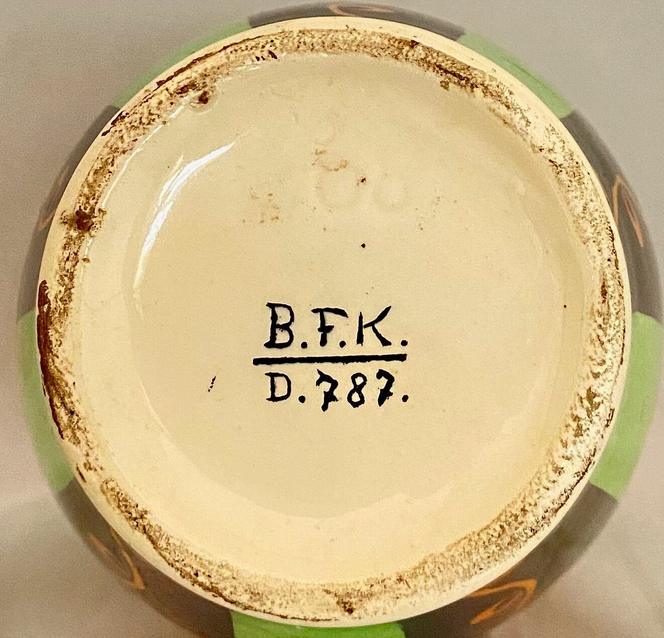 Very nice vase in perfect condition from Boch Freres Keramis