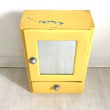 Vintage medicine cabinet 60