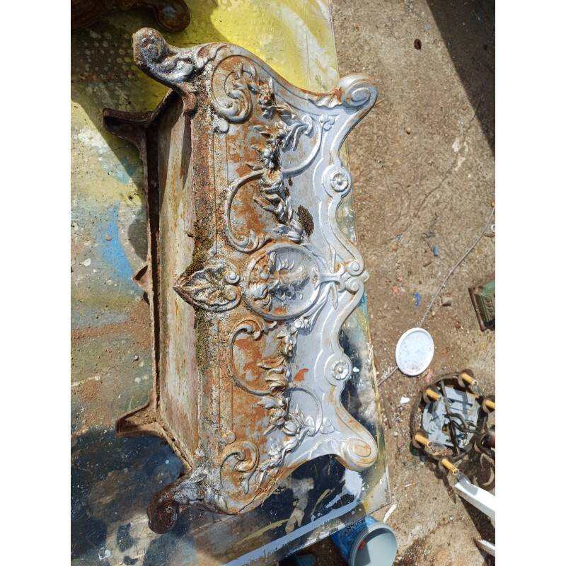 Pair of enamelled cast iron planters from 1900 from Charleville-Mézières