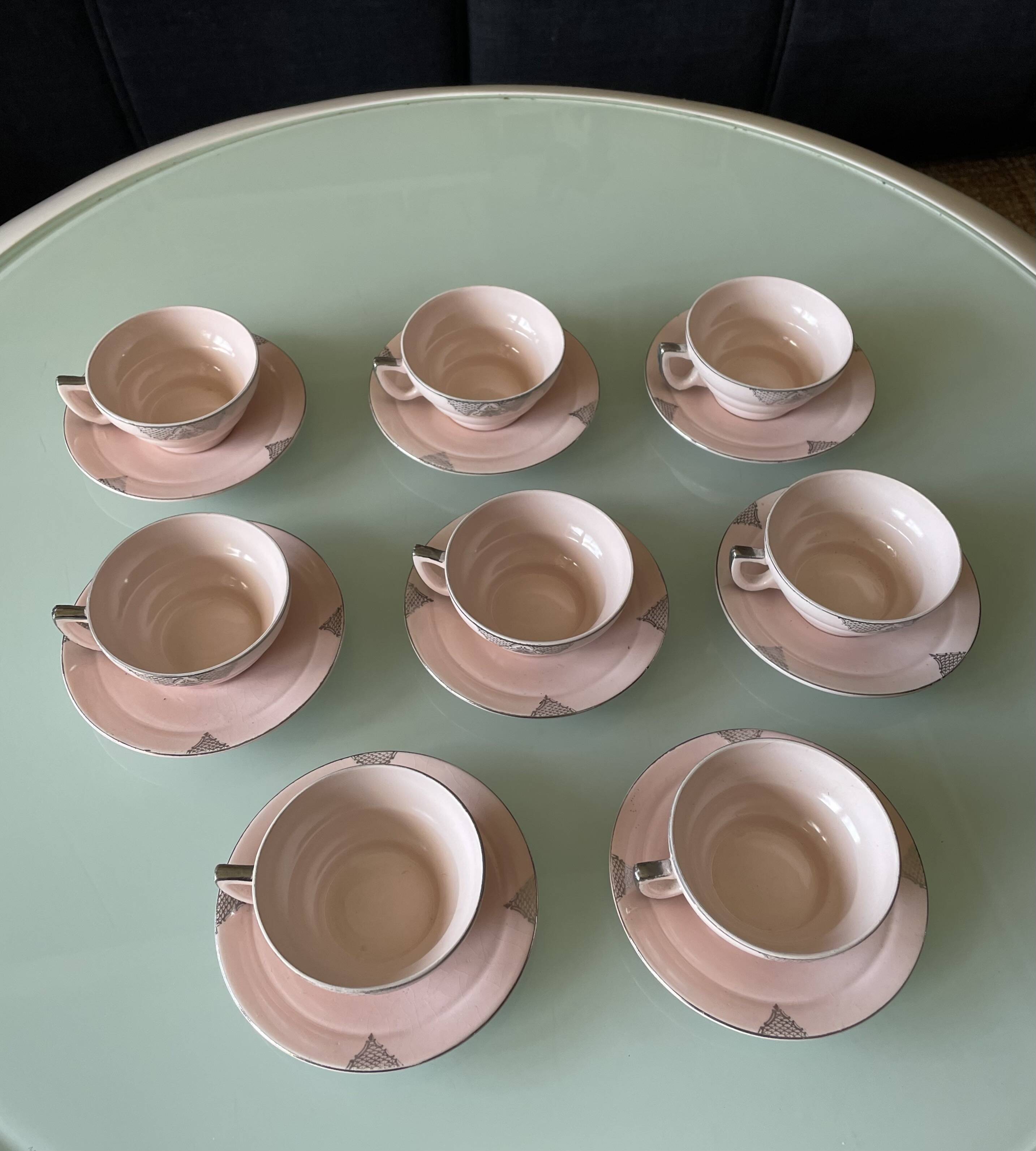 Set de tasses en porcelaine art déco rose et argent 1940