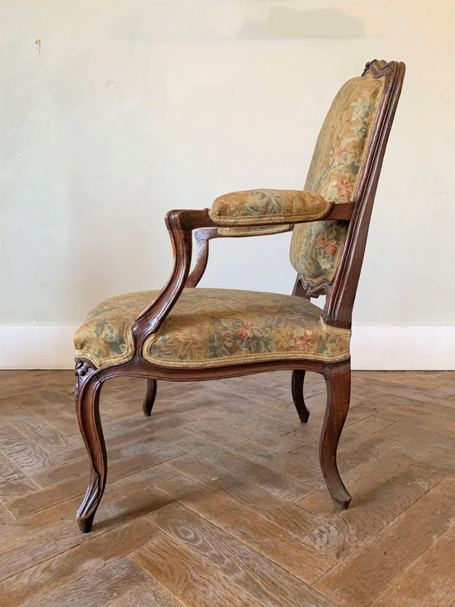 Armchair to the Queen, Louis XV style, circa 1750
