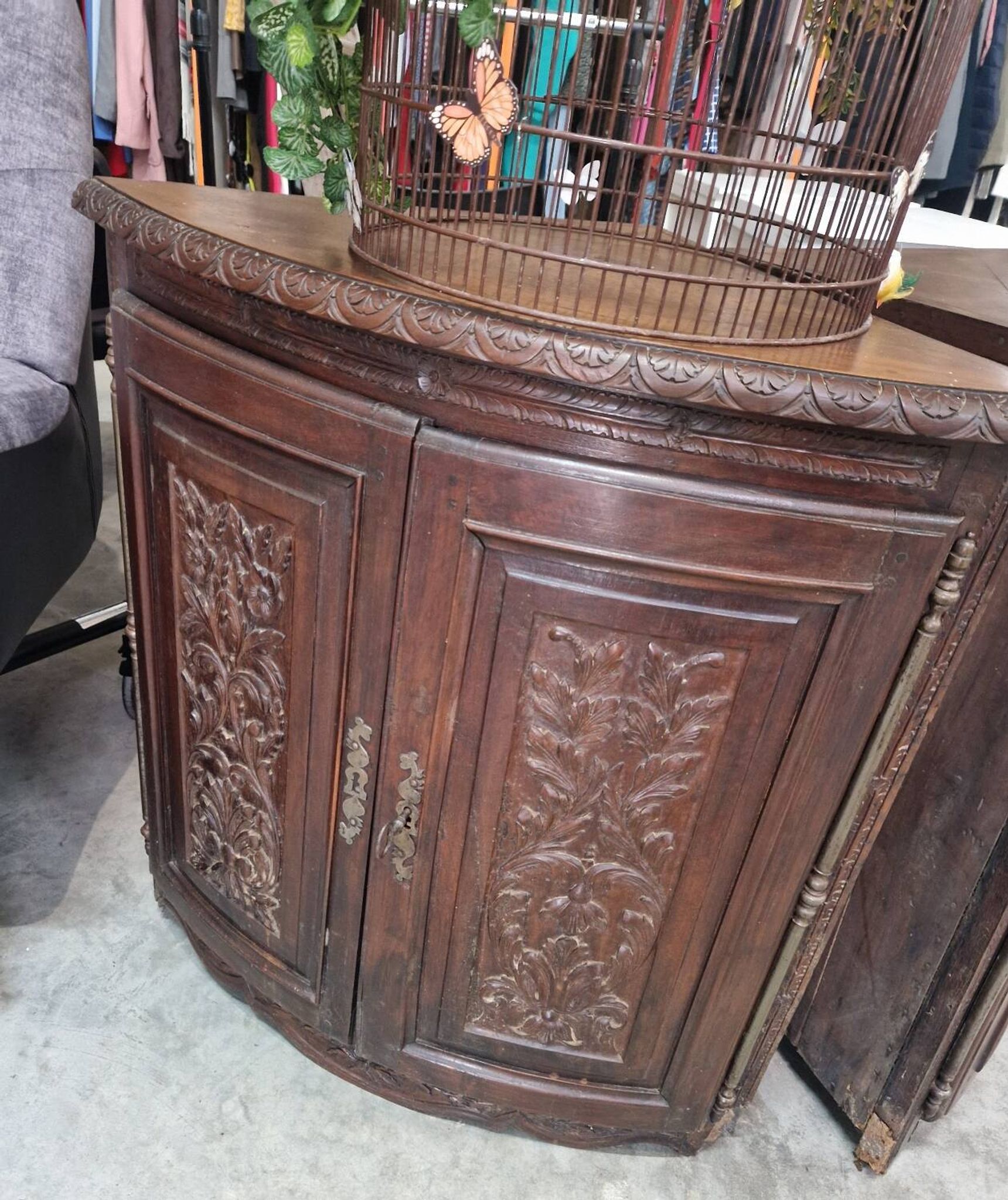 2 Louis XVI style corner cabinets