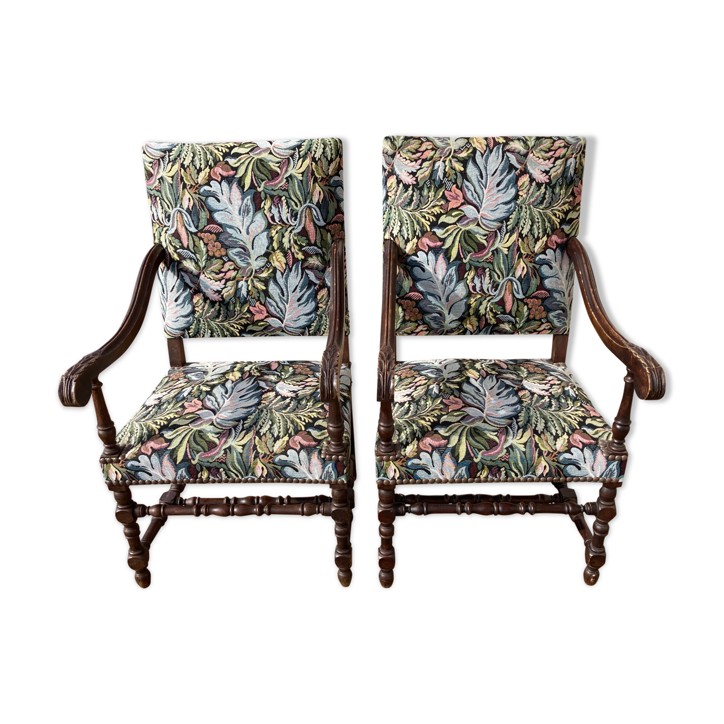 Paire de fauteuils Louis XIII