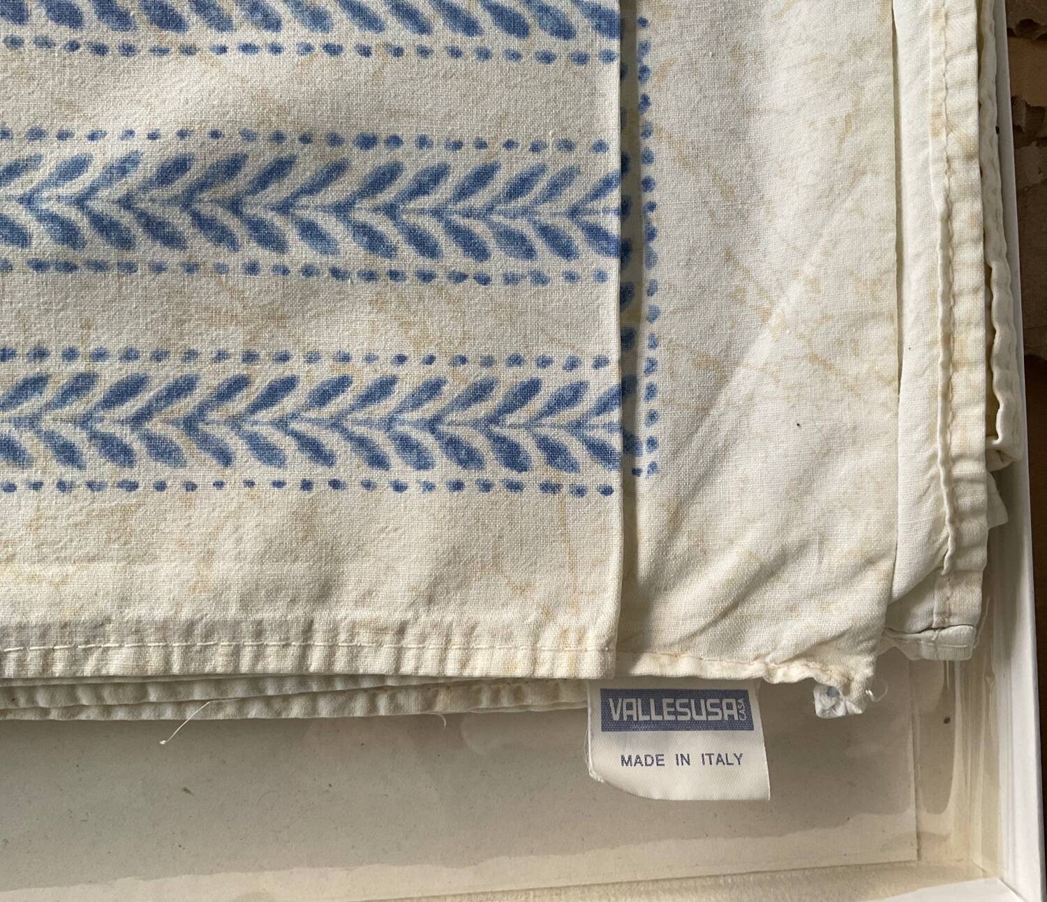 Tablecloths and napkins made in Italy