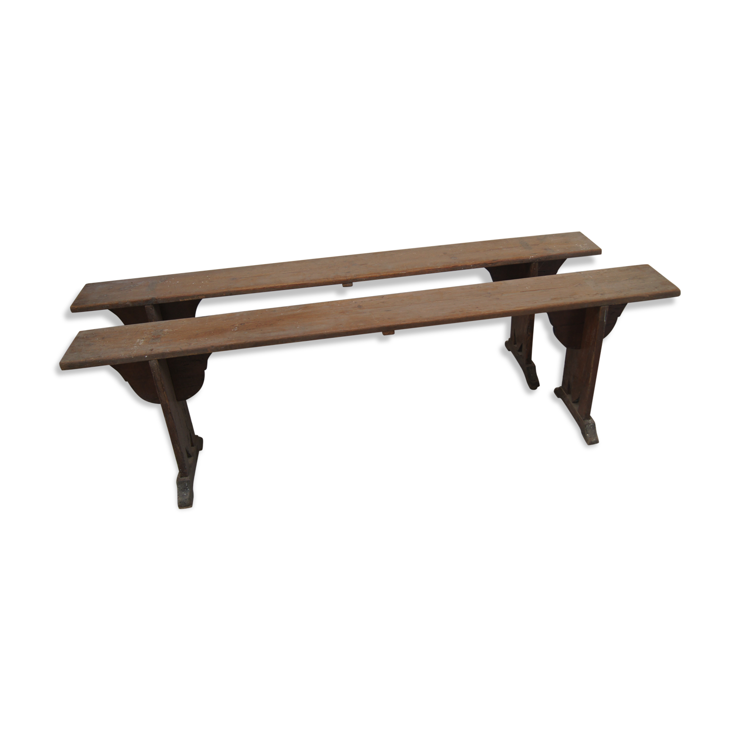 Lot farm benches