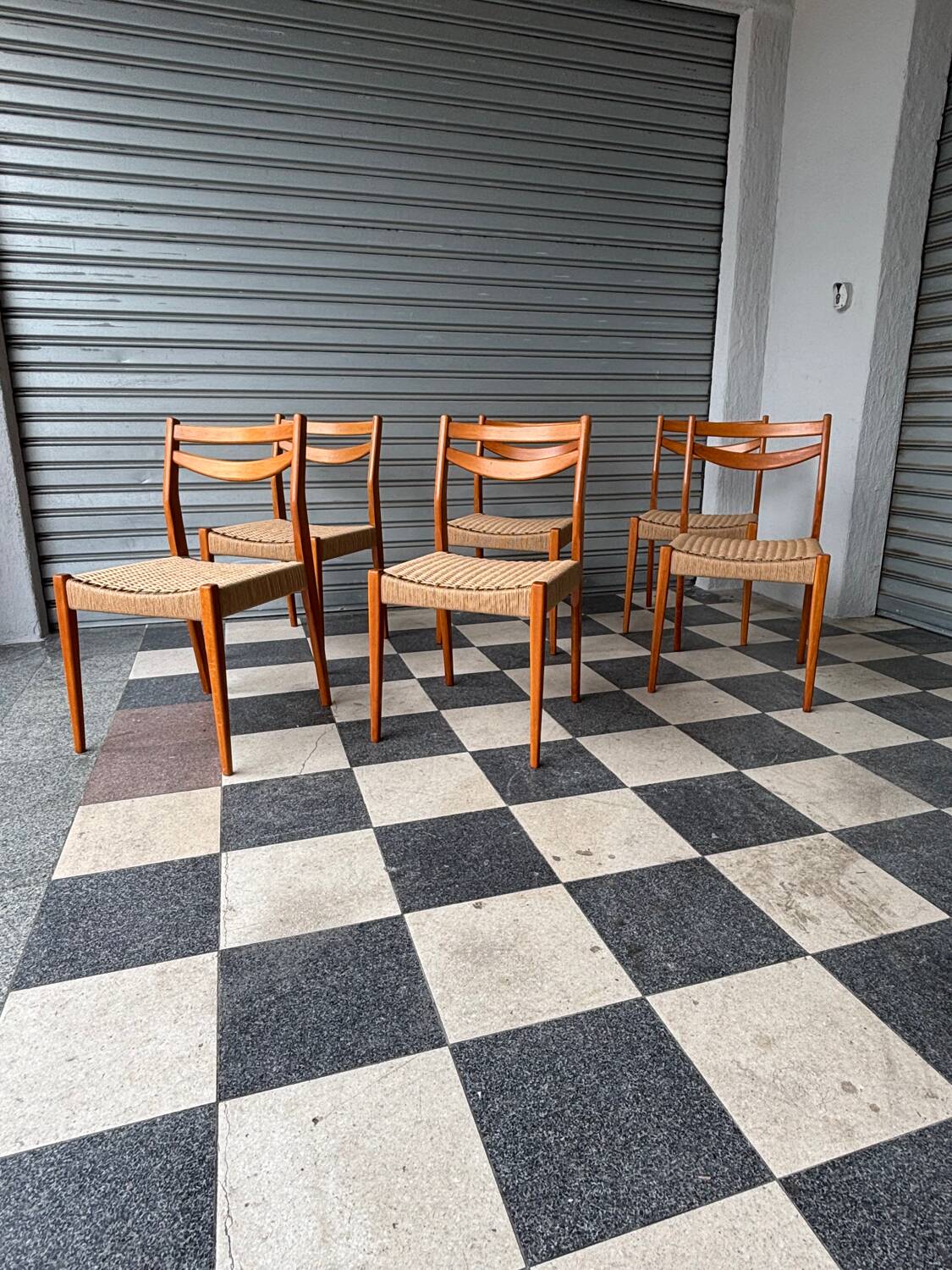 Série de 6 chaises style scandinave