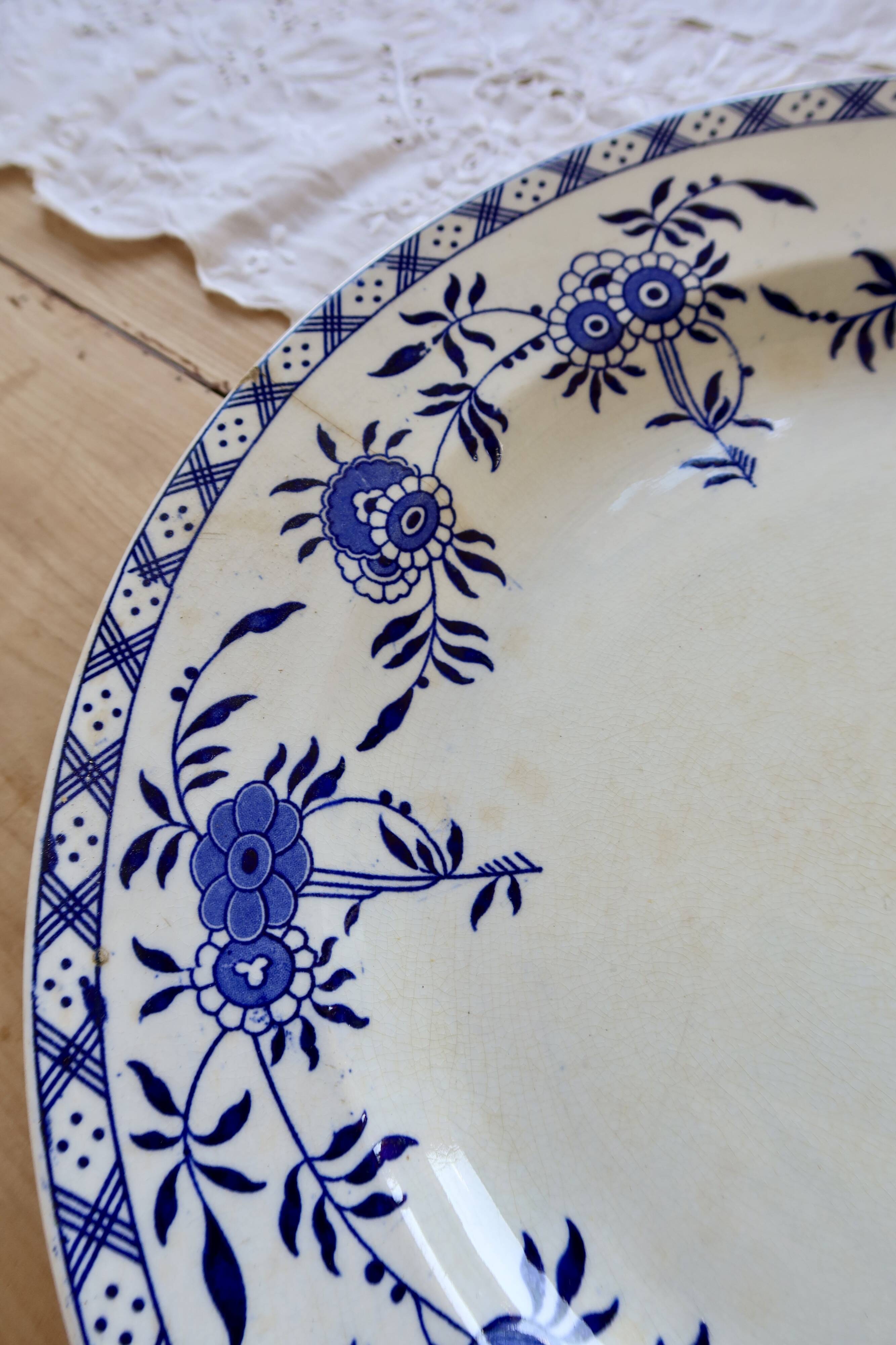 Large round antique plate, blue and white Dresden porcelain.