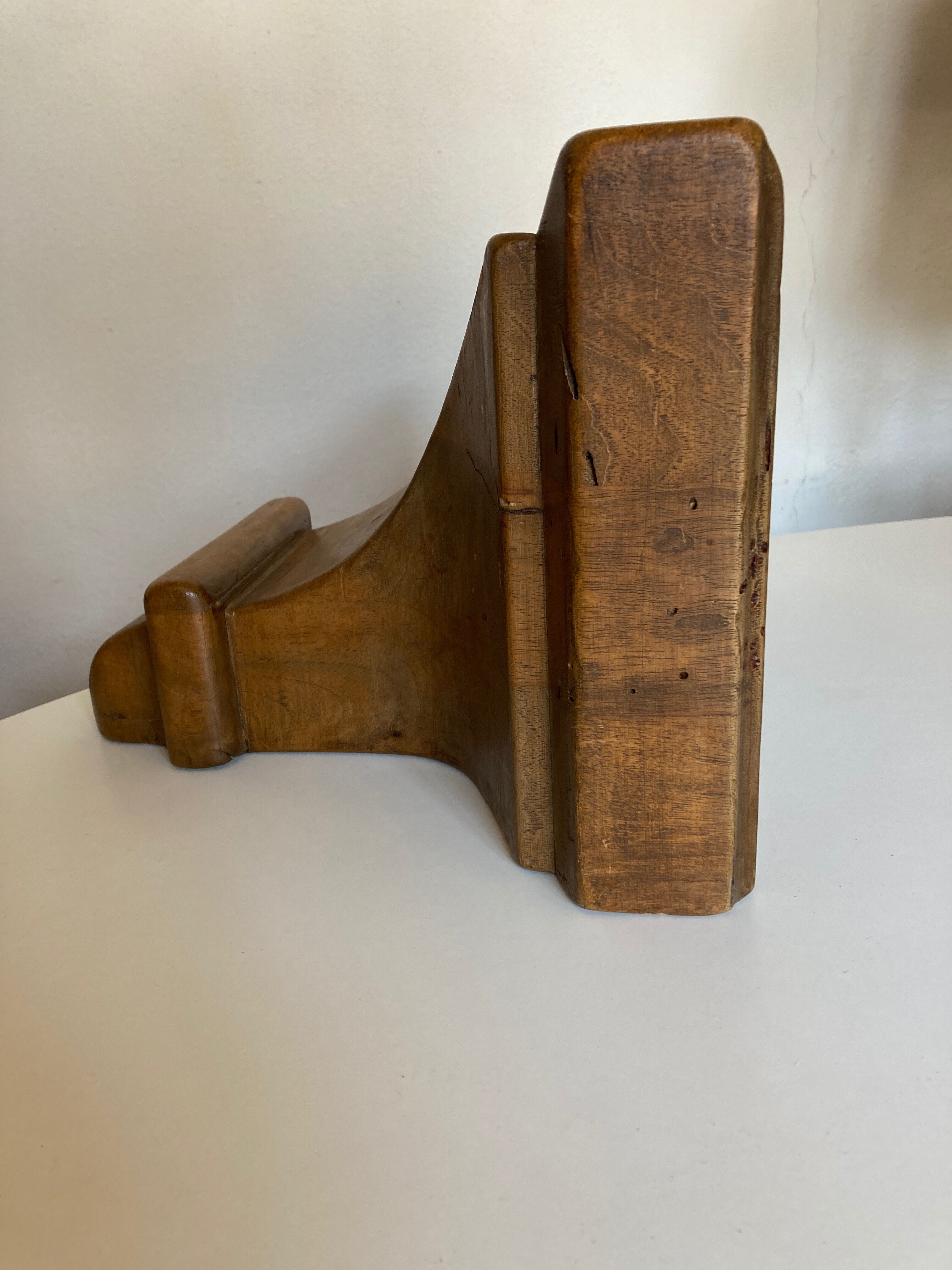 Neo classical console 19th shelf in solid oak