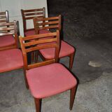 Set of 5 brown wooden chairs from the 70s, with red fabric seats - 2 with armrests.