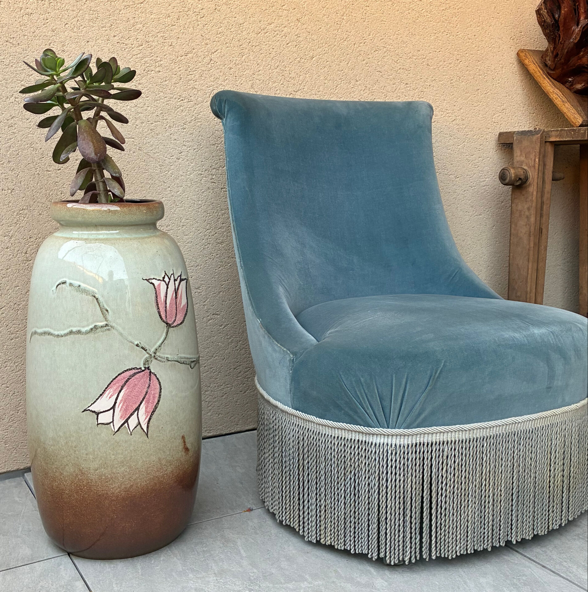 Vintage frog chair