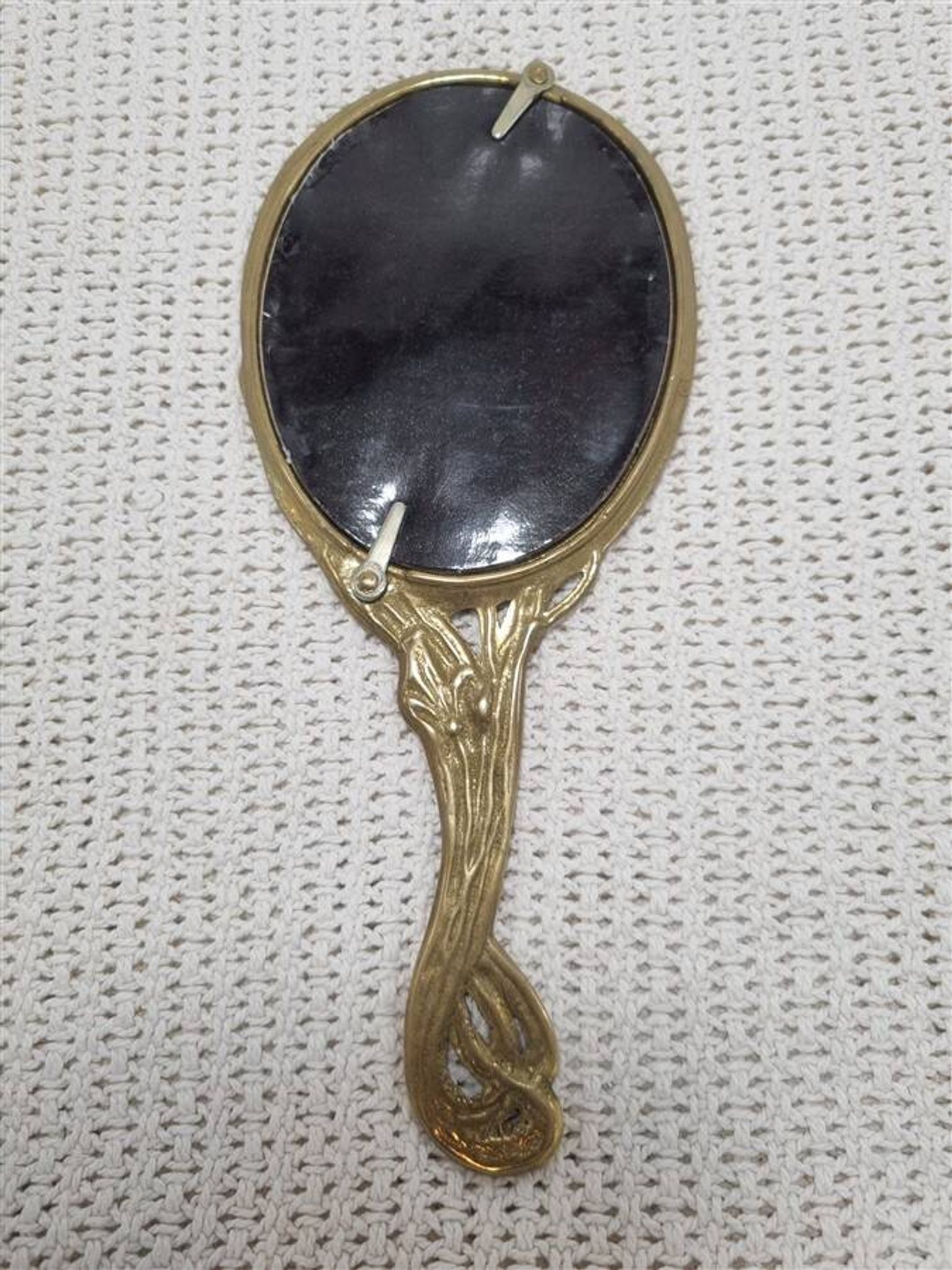 Hand mirror