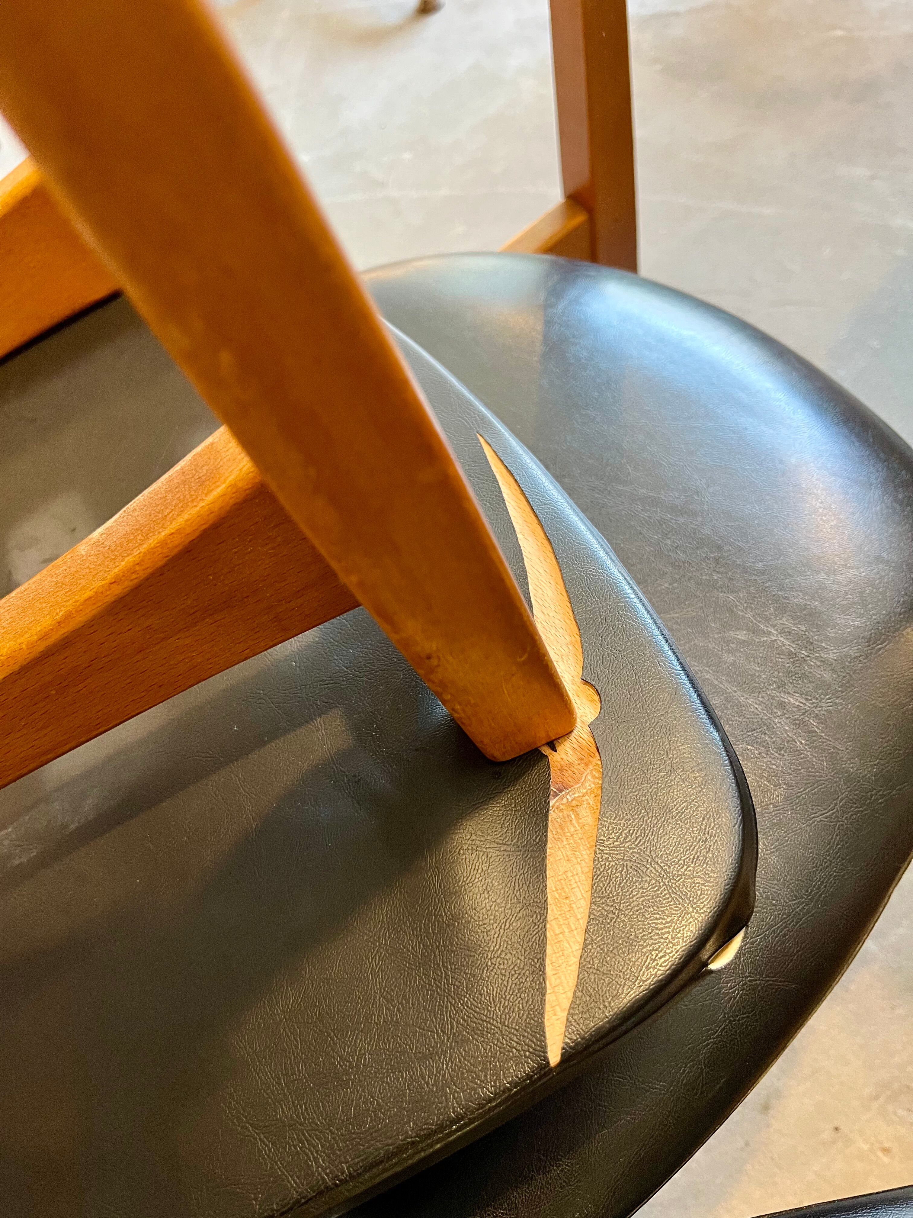 4 anciennes chaise style scandinave