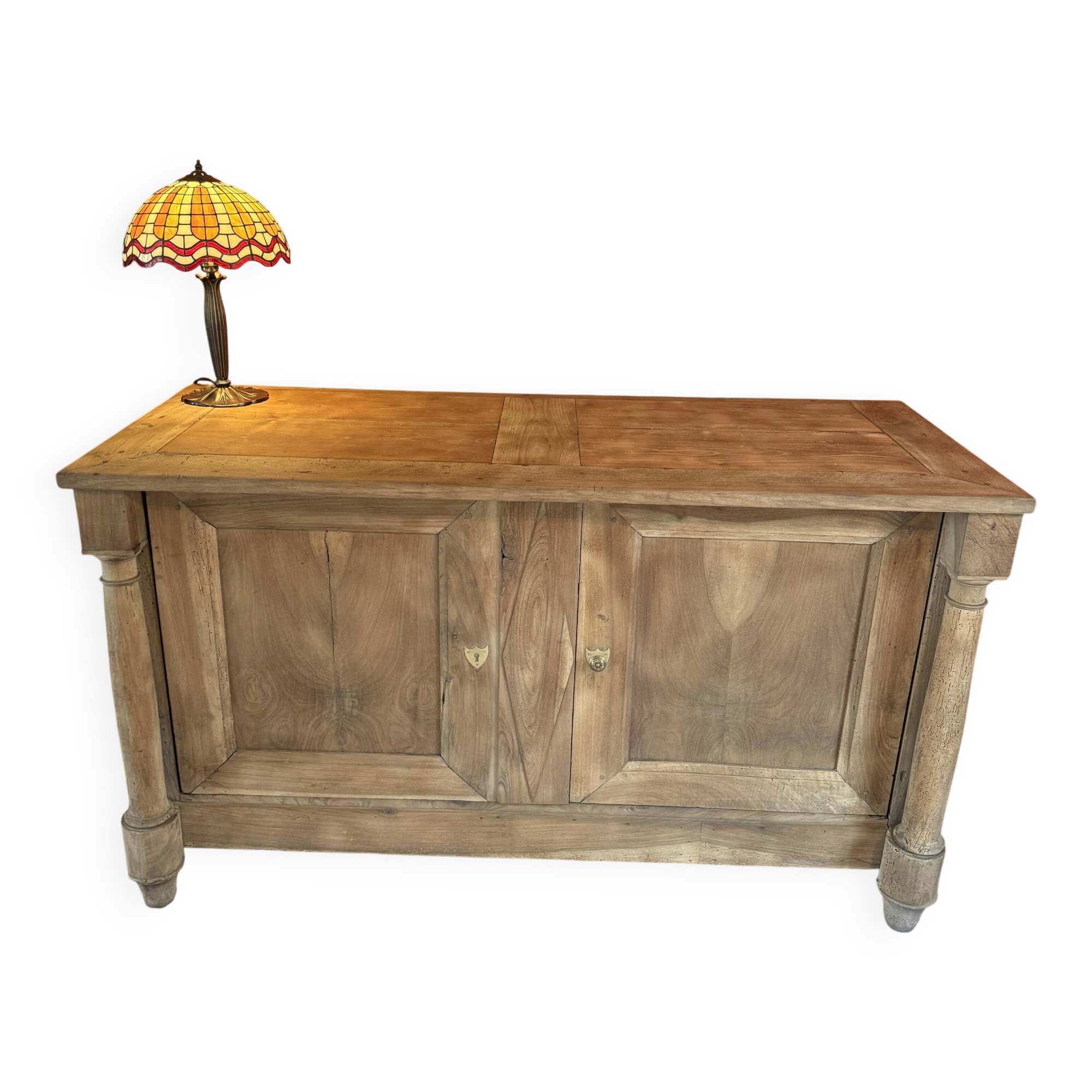 Grand Buffet with Empire spirit