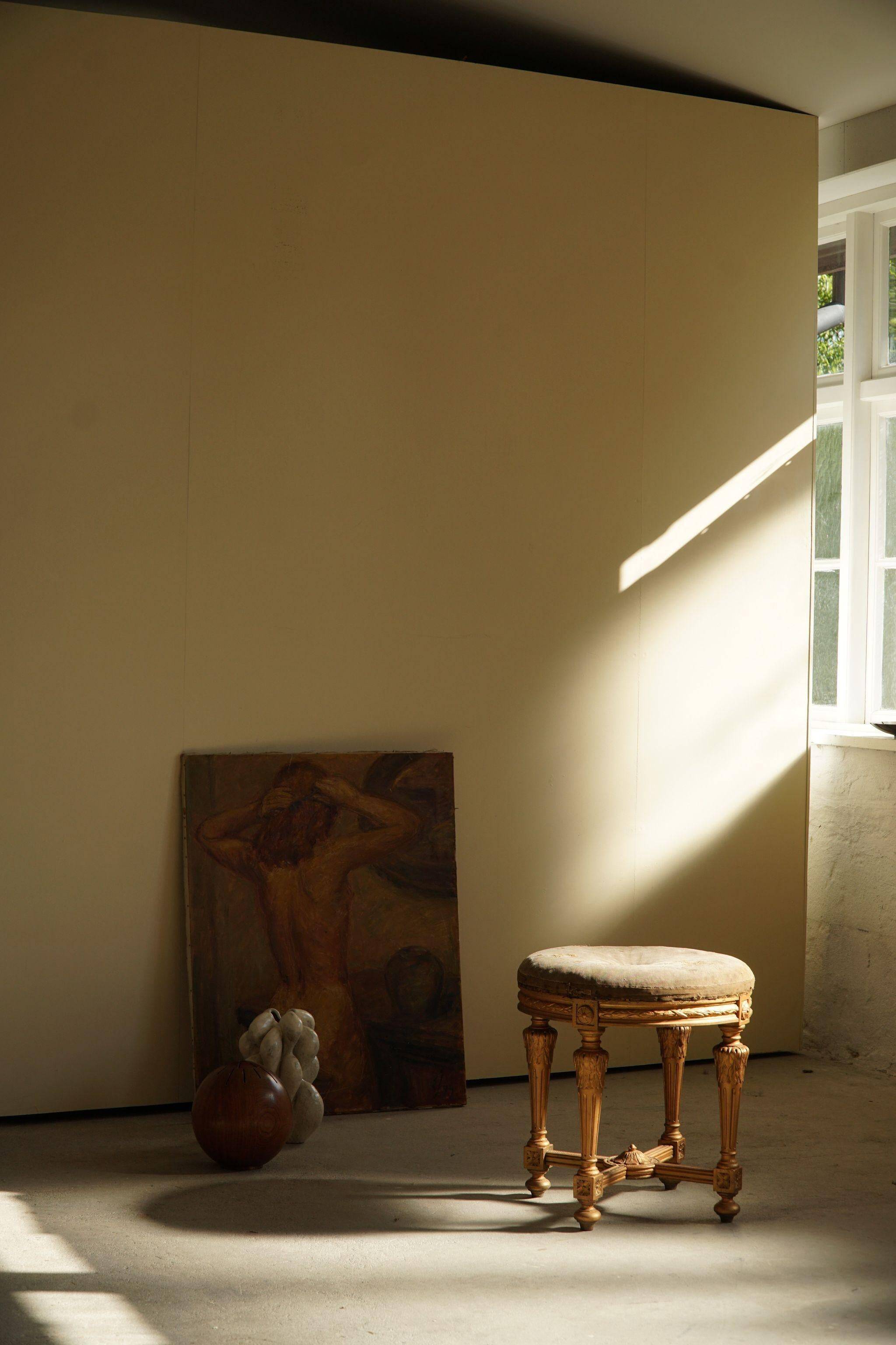 Antique round Gustavian stool, Swedish cabinetmaker, late 18th century.