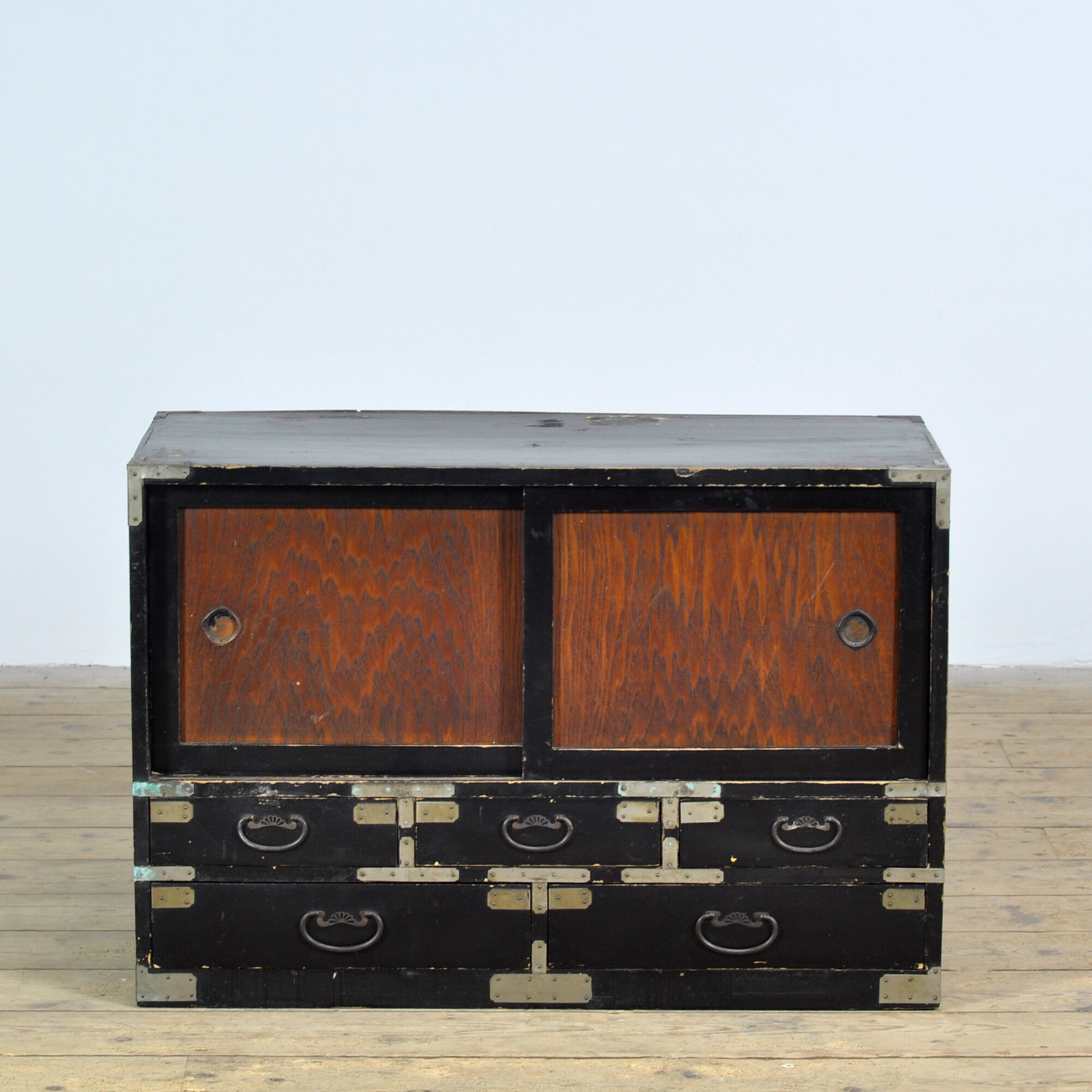 Commode Tansu japonaise, vers 1900