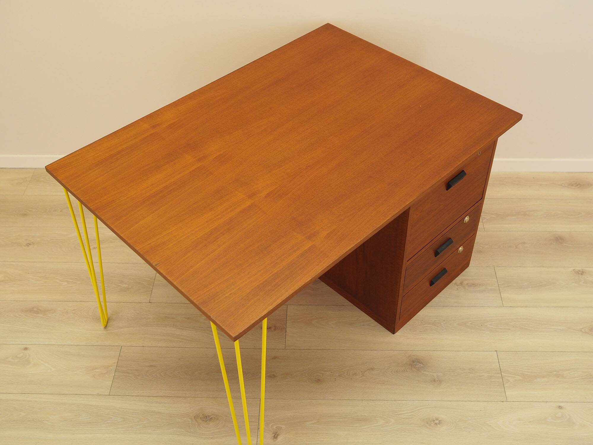 Teak desk, Danish design, 1970s, manufactured by Bornholm Møbelfabrik