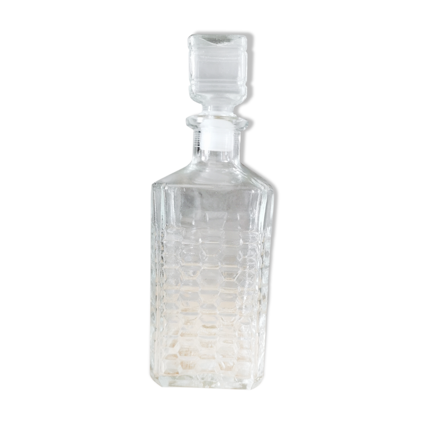 Carfe in chiseled glass