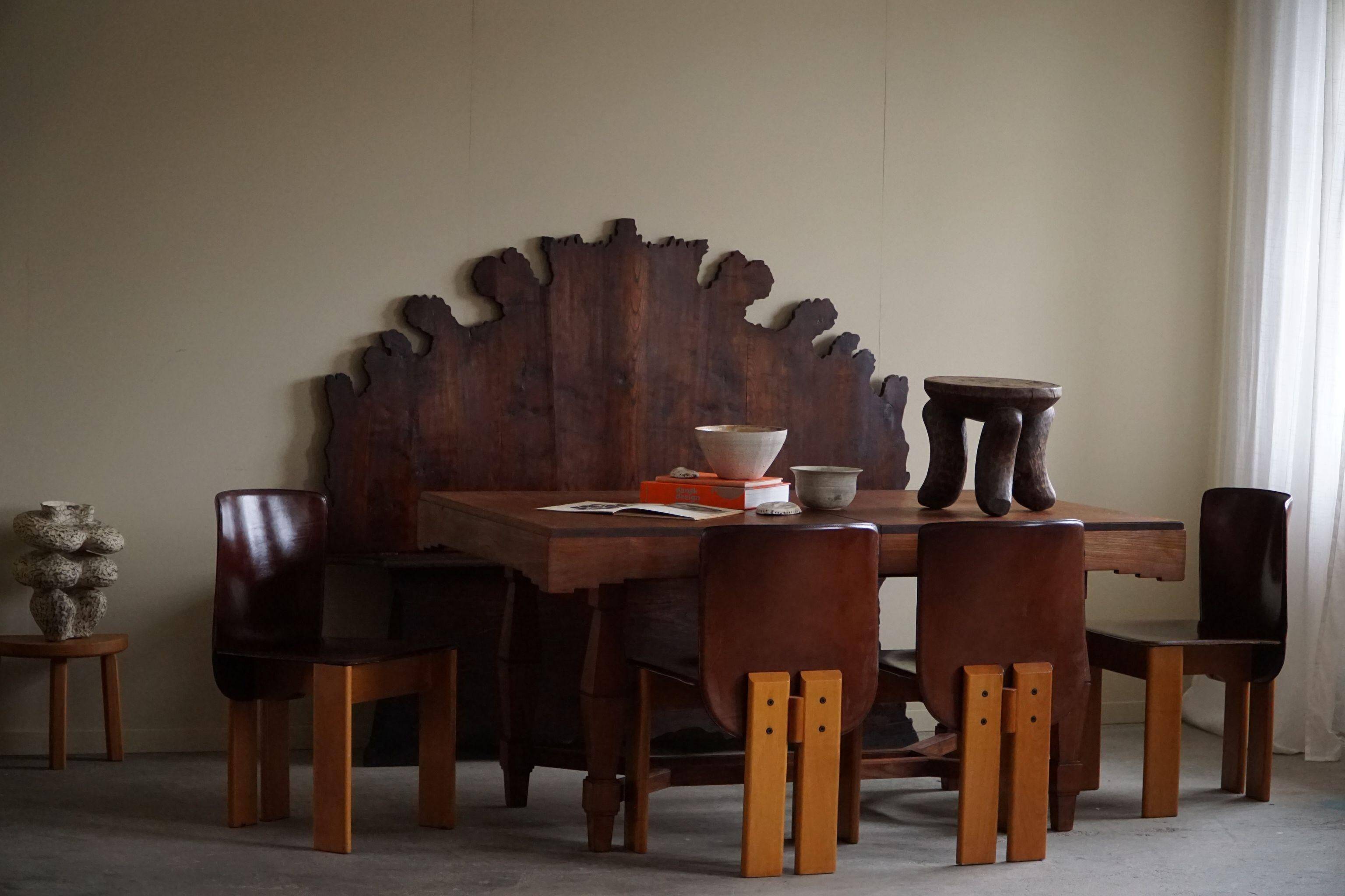 Art Deco dining table in teak, with butterfly extension, Danish cabinetmaker, 1940s.