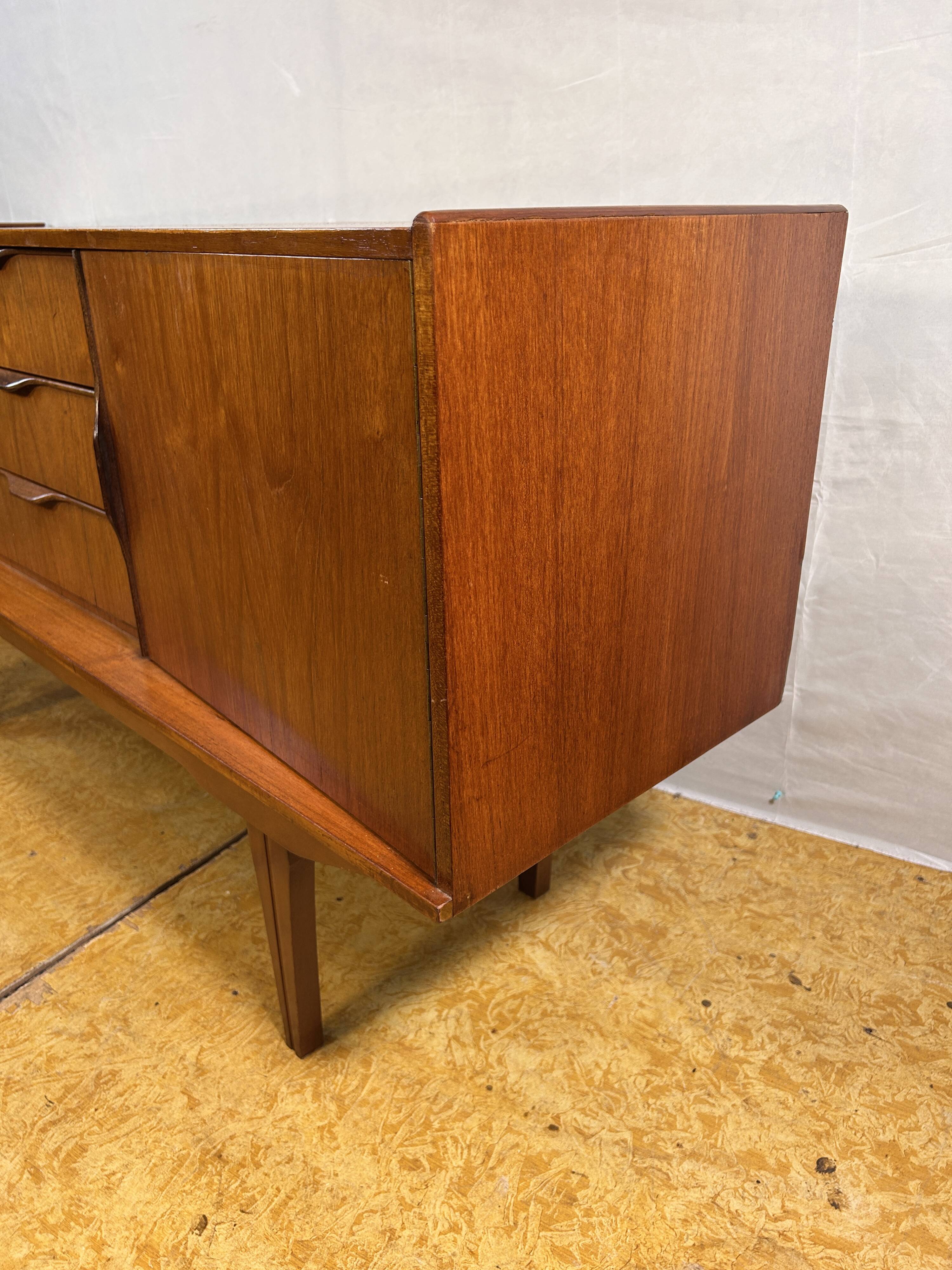 Small Mid-Century Retro Vintage Teak Sideboard – 1960