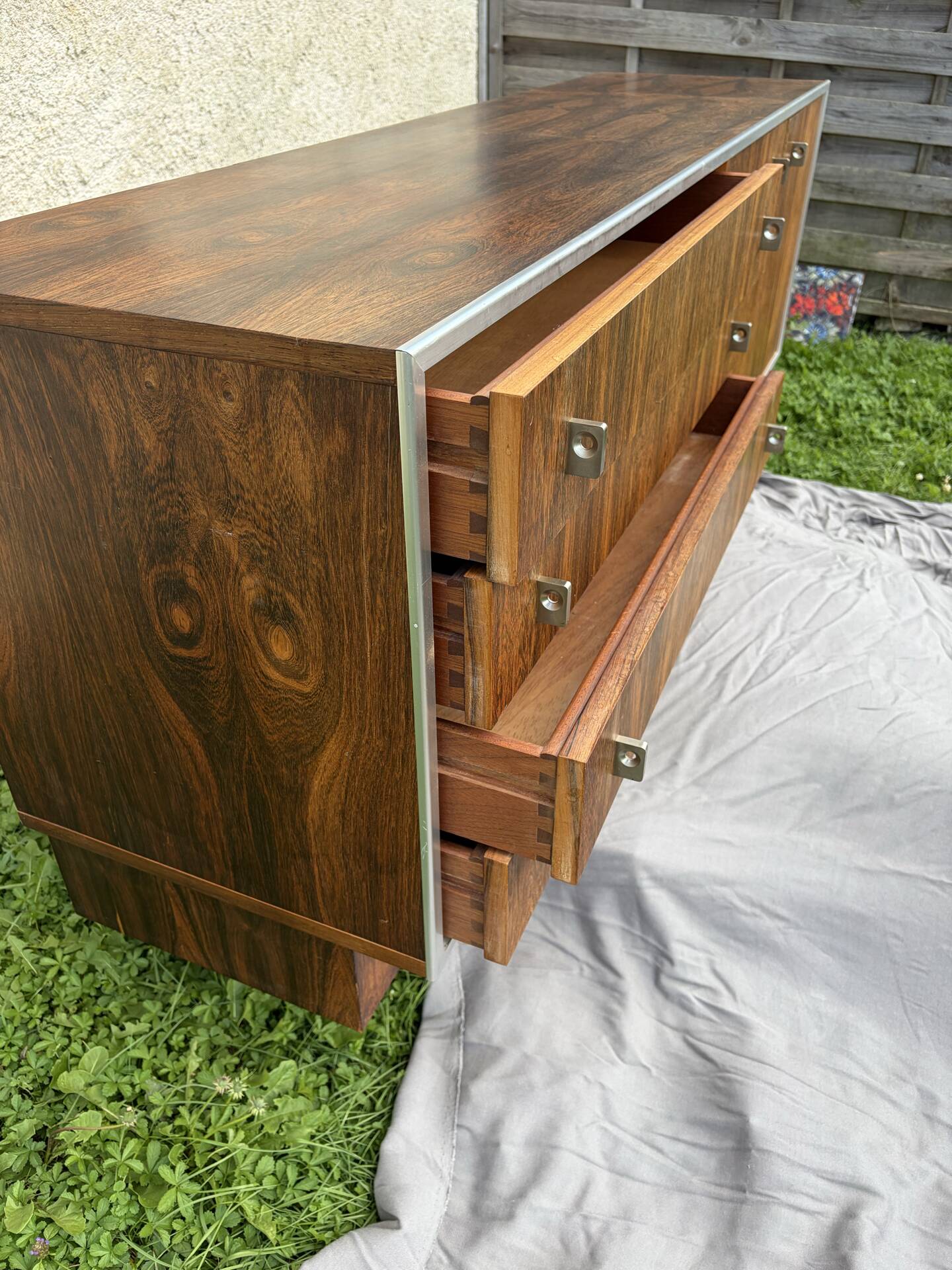 Enfilade palissandre vintage Ep 80