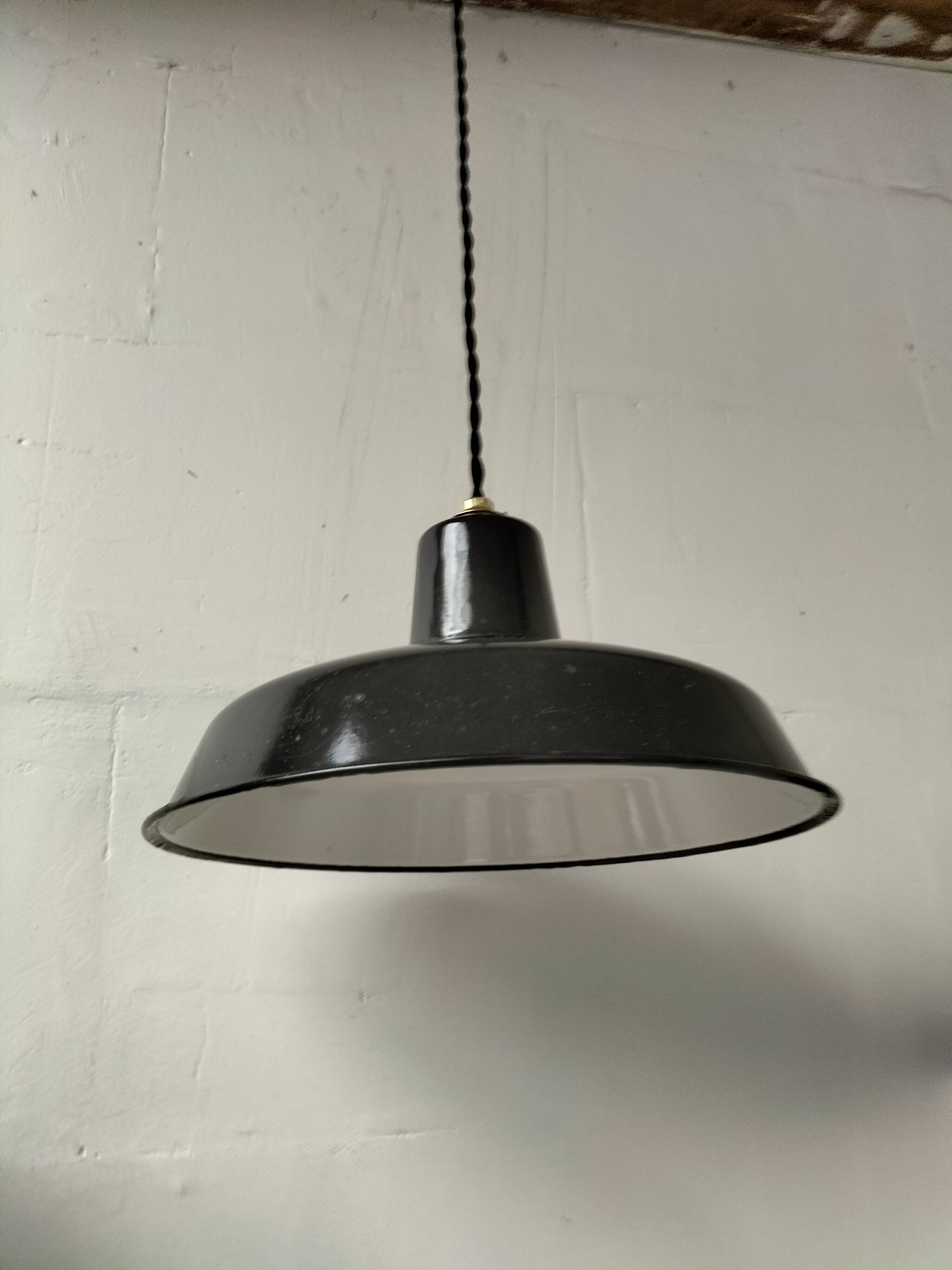 Enameled sheet metal lamps