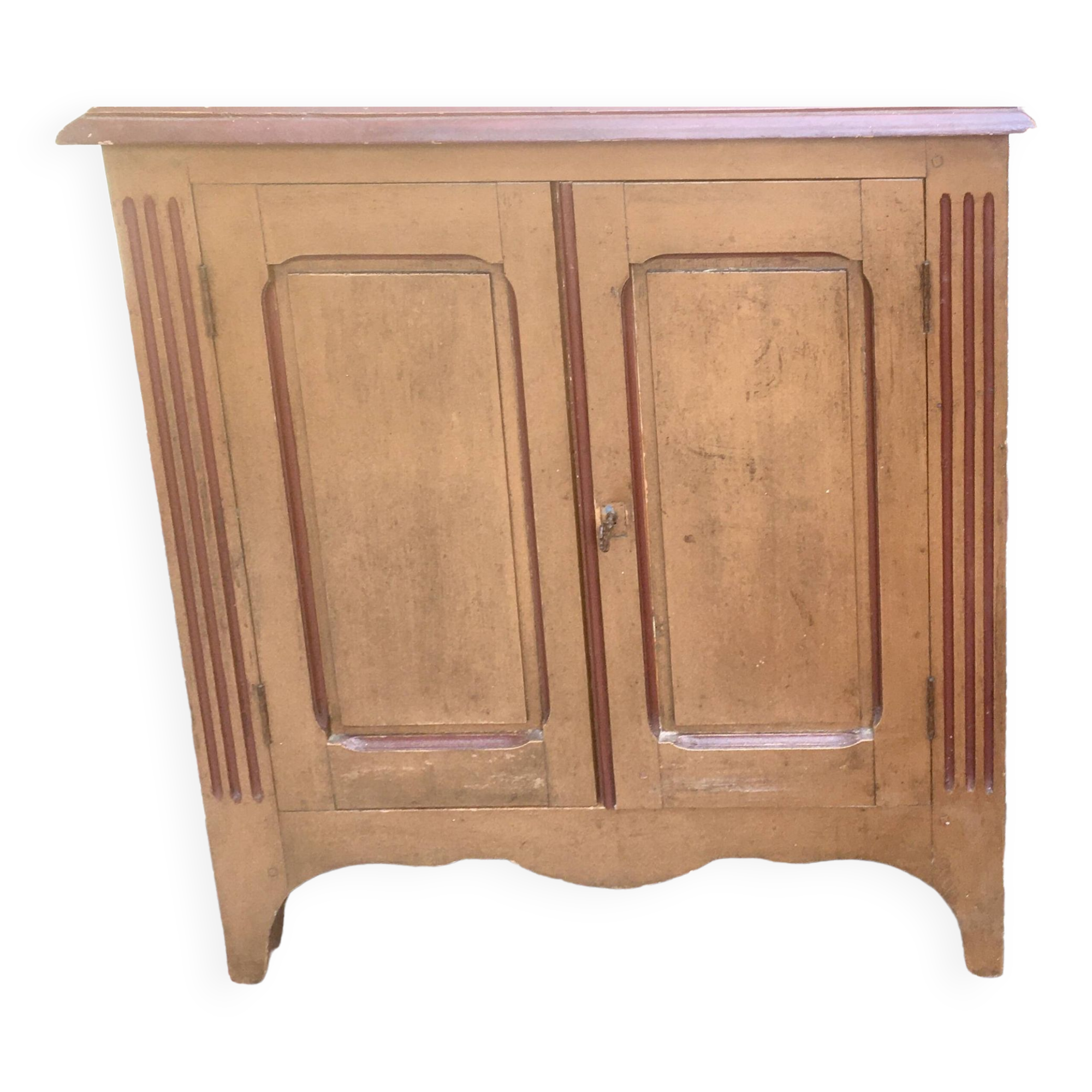 Parisian buffet rechampi