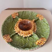 Sunflower plate slipware