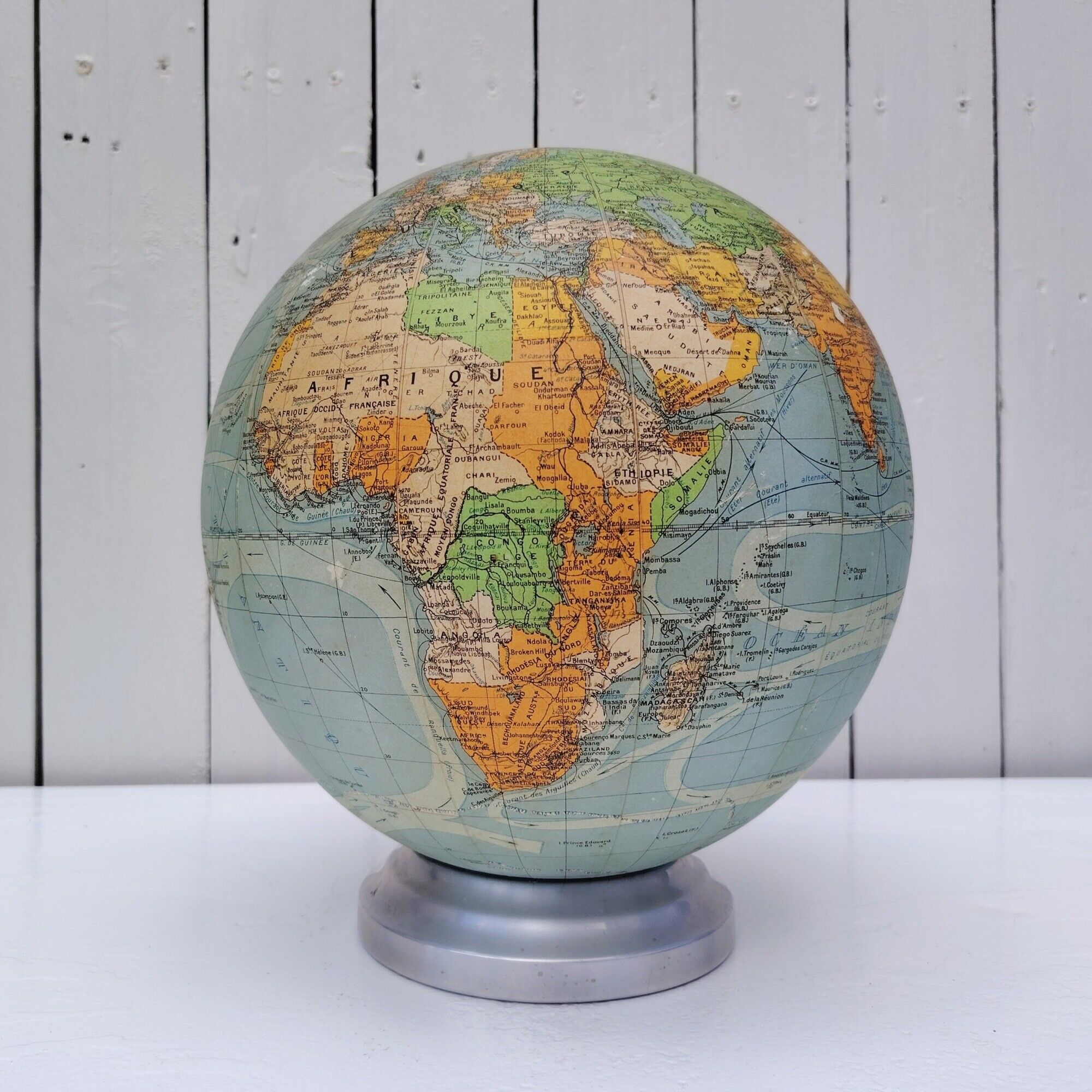Illuminated glass globe, Art Deco, vintage