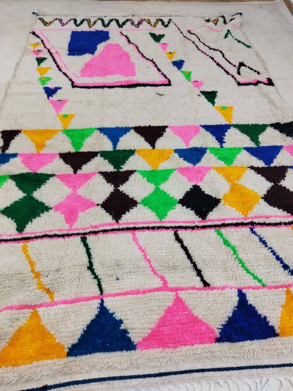 Handmade Moroccan Berber rug 300 x 190 cm