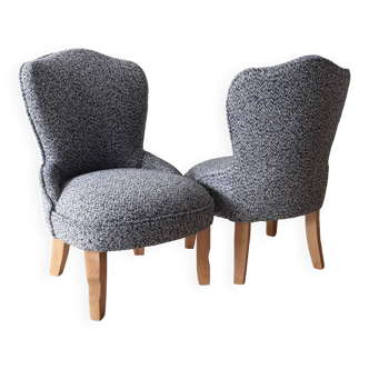 2 small toad armchairs