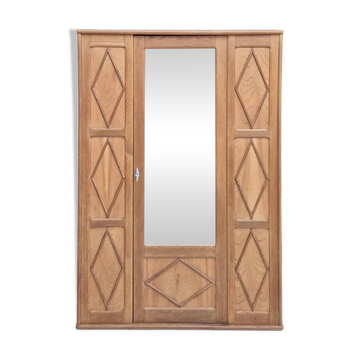 Armoire vintage