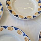 Set of 8 Saint Amandinoise flat plates model 3529