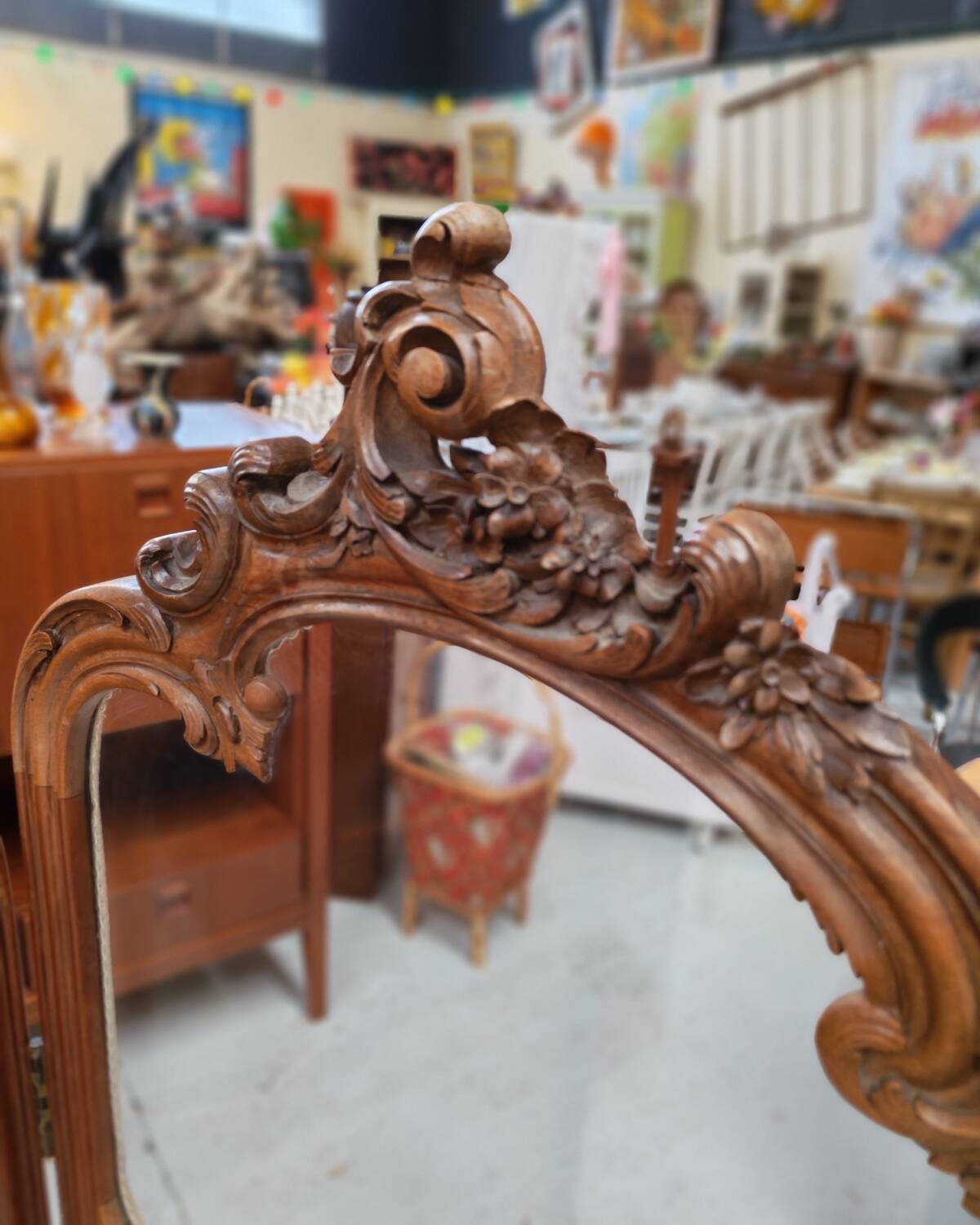 Louis XV style screen
