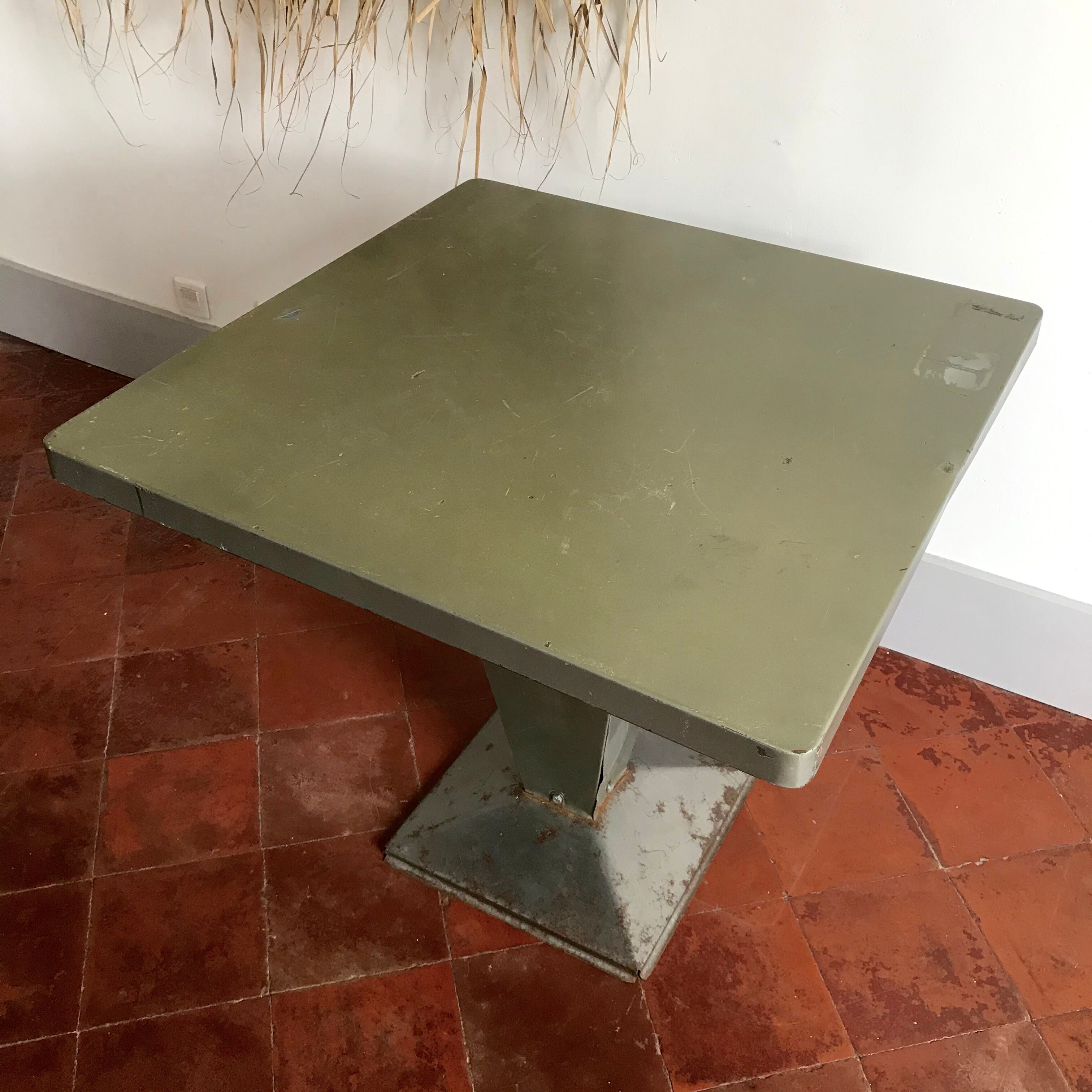 Table Tolix Xavier Pauchard model Kub