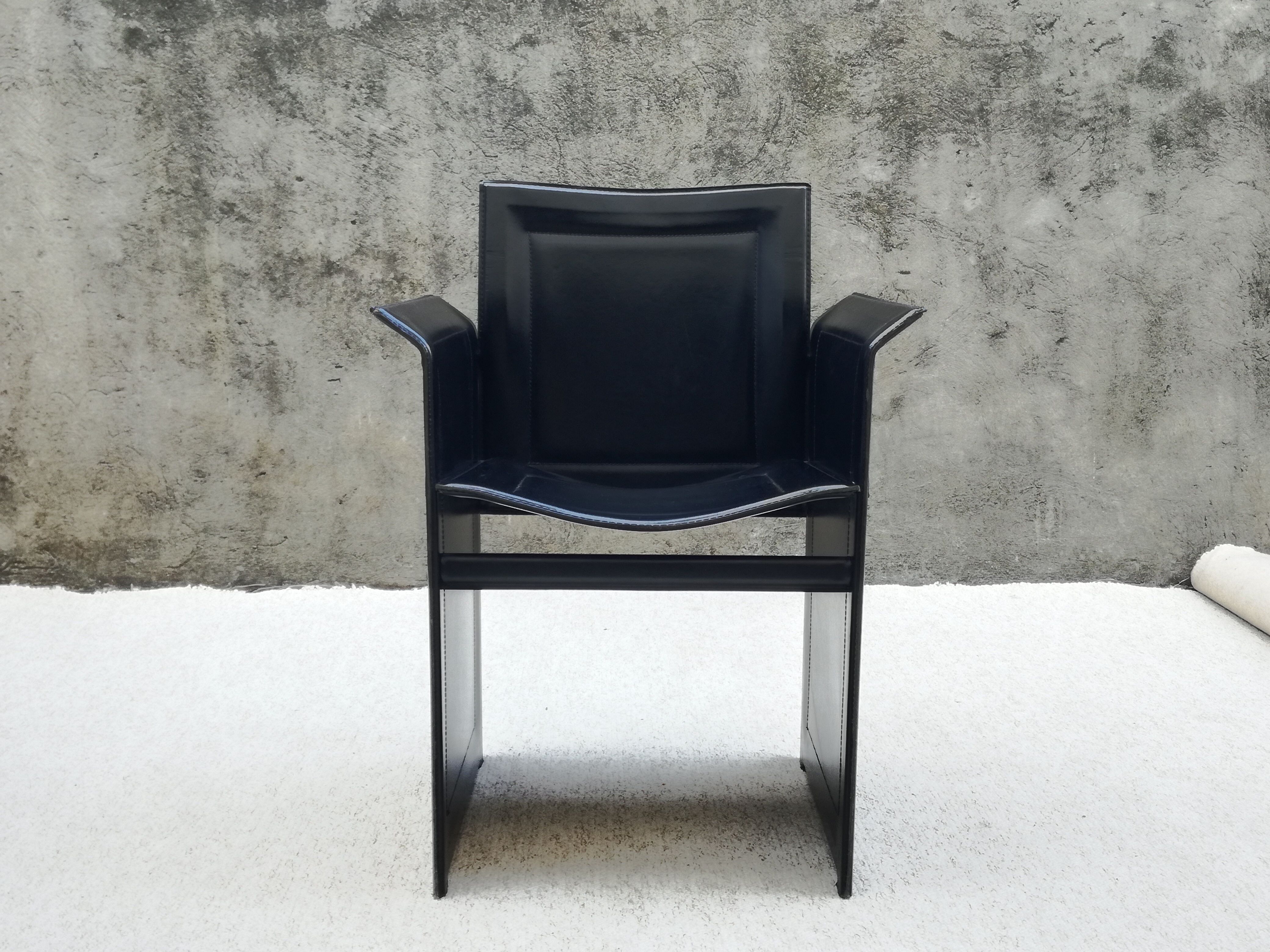 Tito Agnoli Italian black leather design chair
