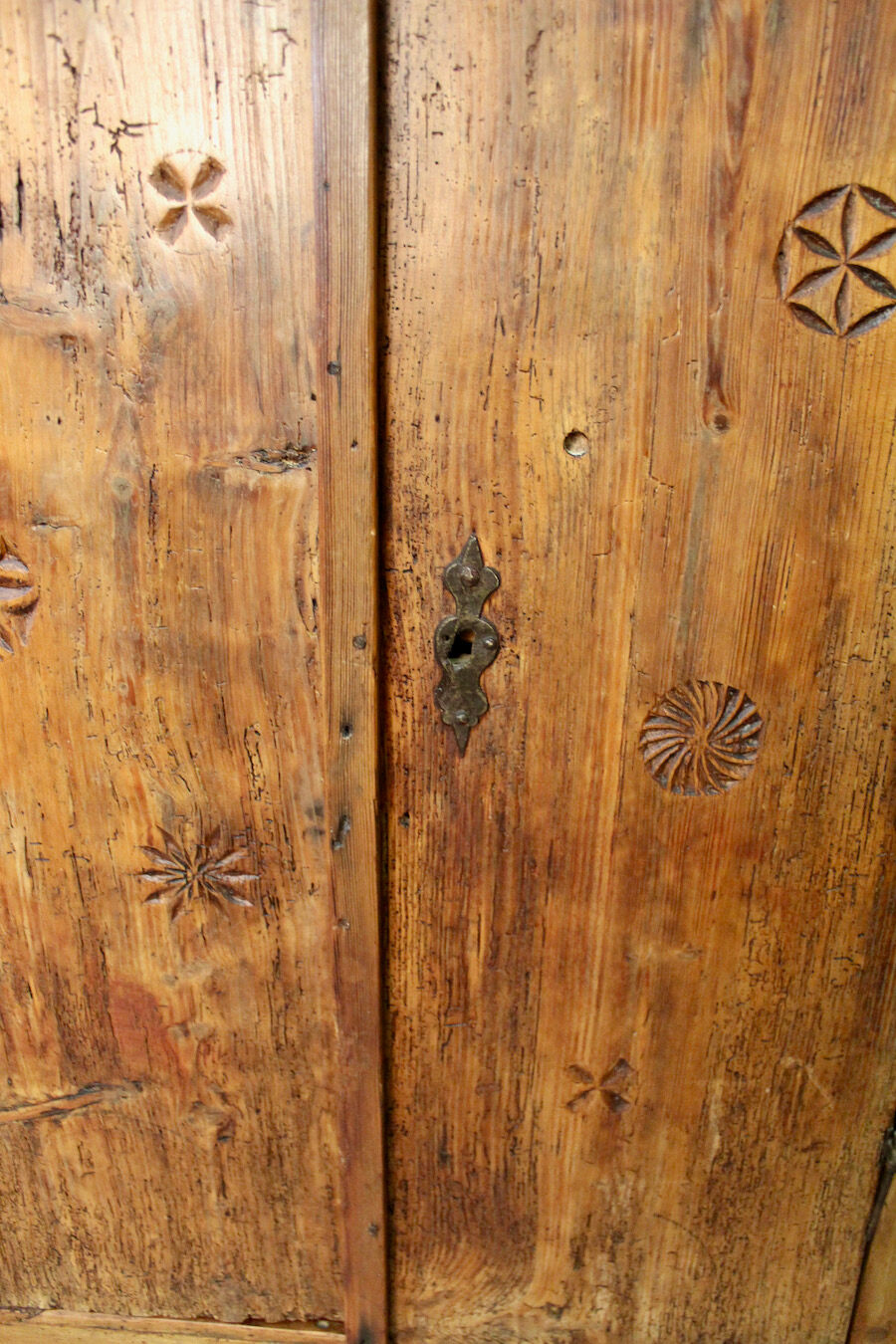 Wardrobe pantry savoyard