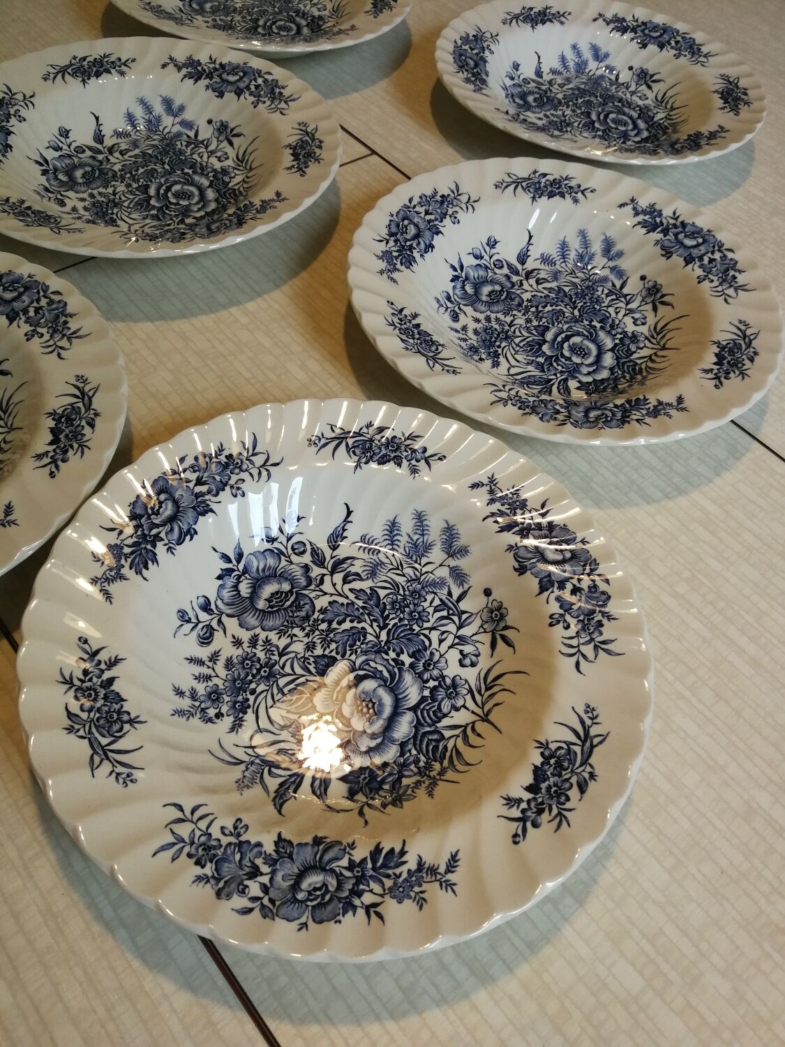 Set of 6 Beacon Hill soup plates