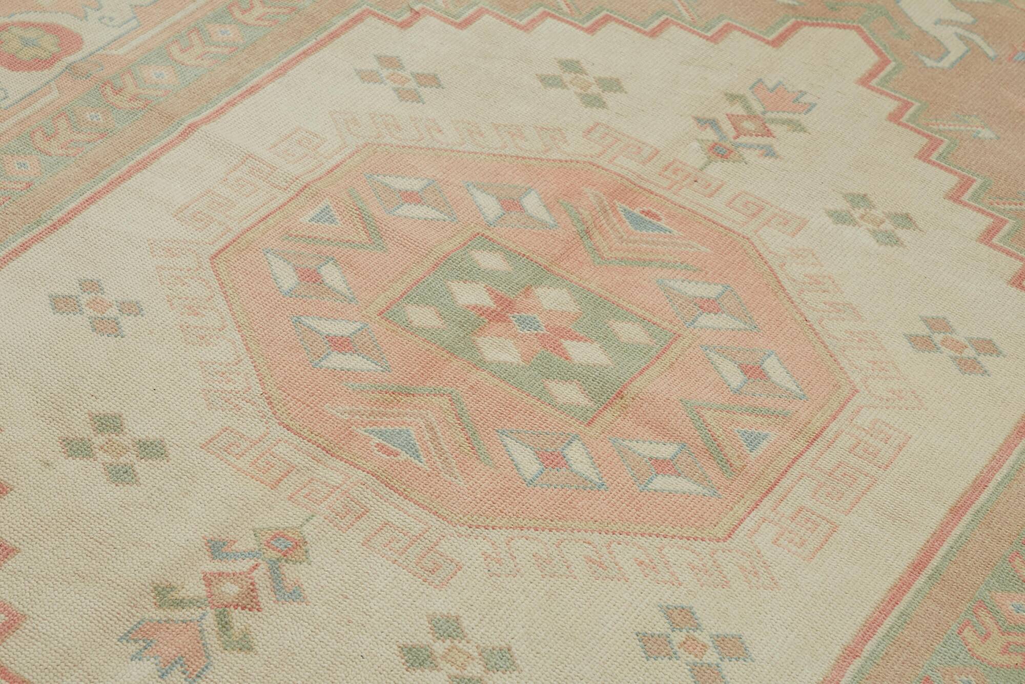 Turkish Vintage Anatolian Rug 184 cm x 247 cm