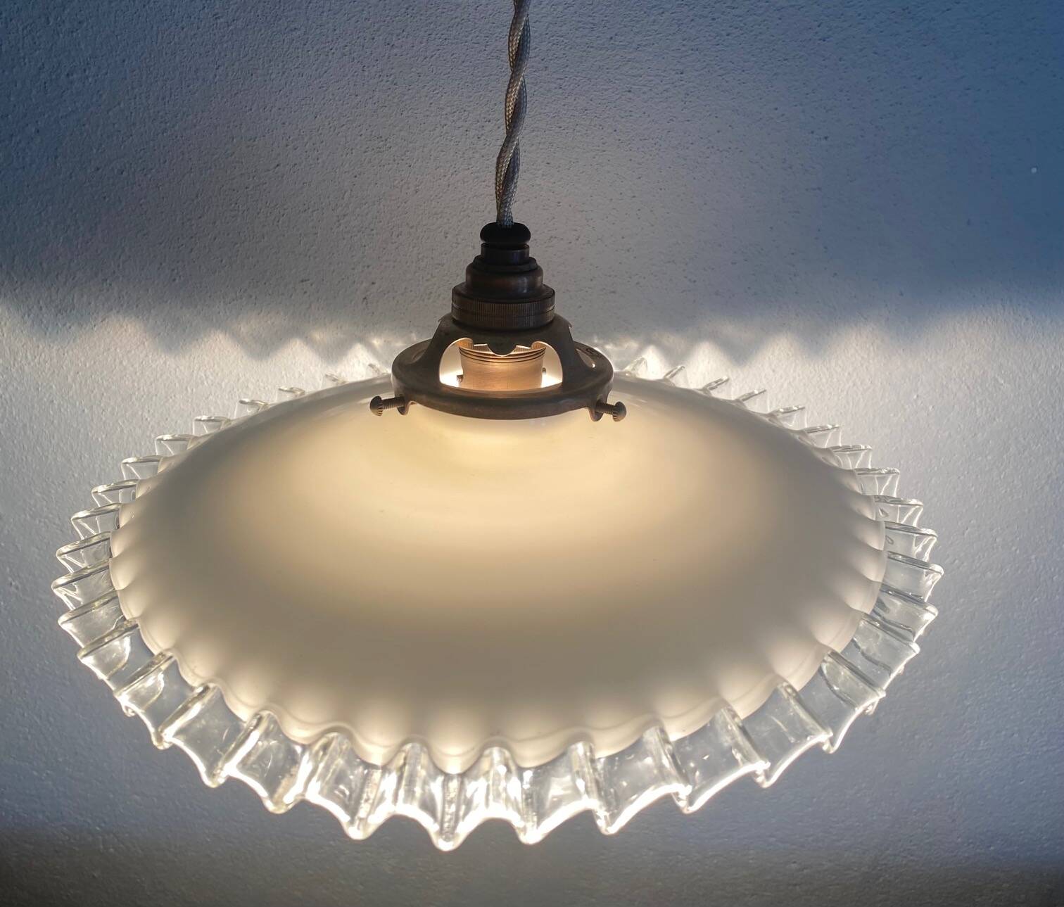 Opaline suspension, braided fabric cable