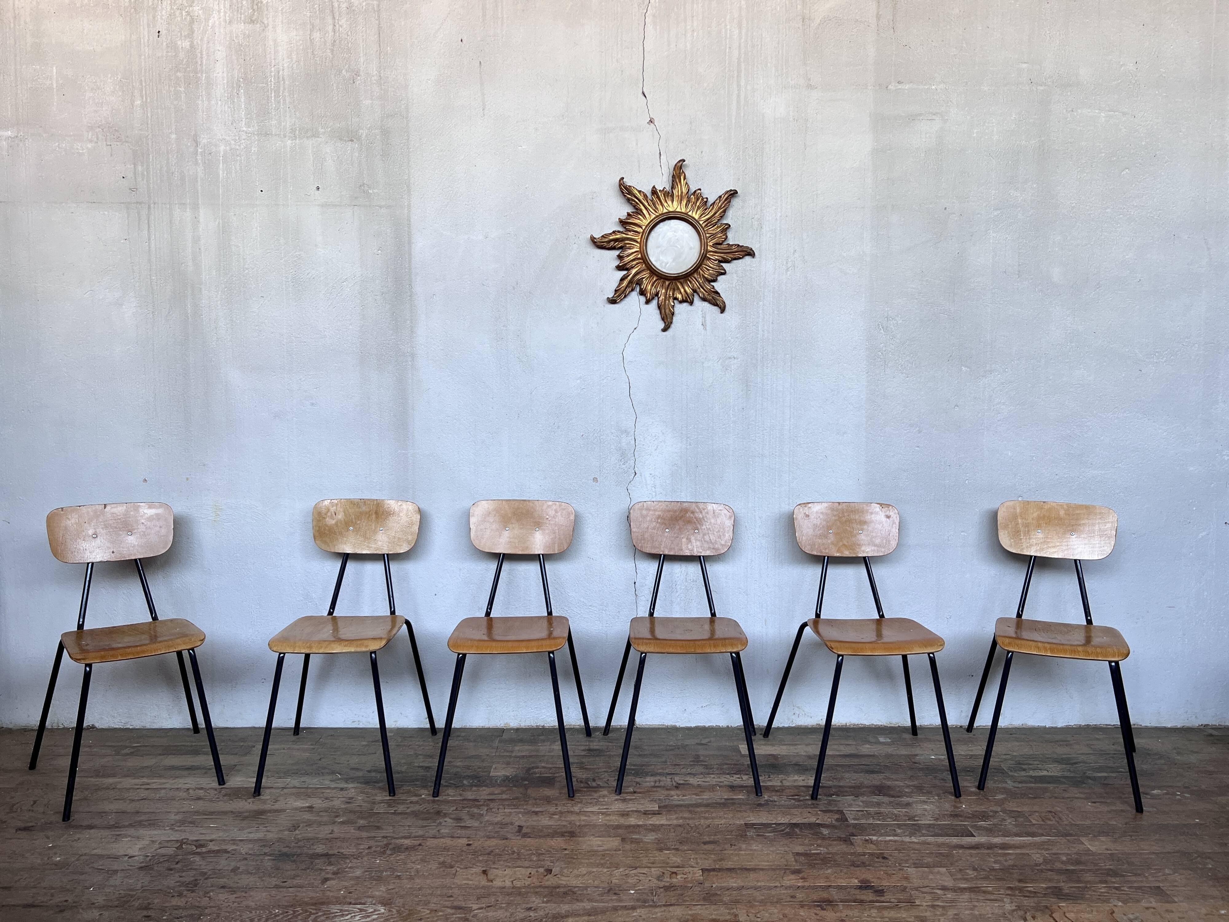 Series of 6 vintage chairs