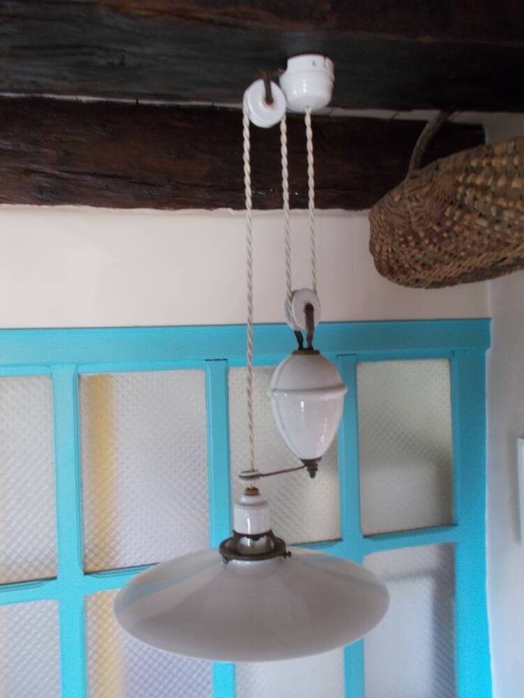 Old "rise and fall" suspension