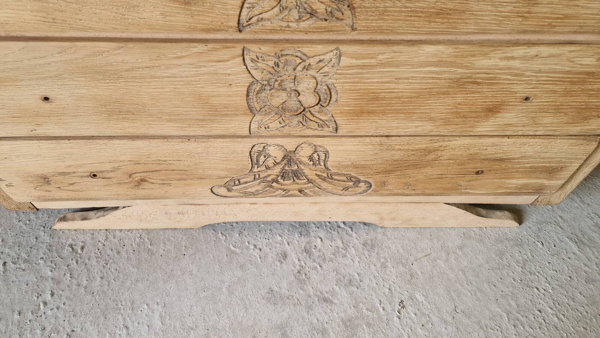 Wood and marble chest of drawers