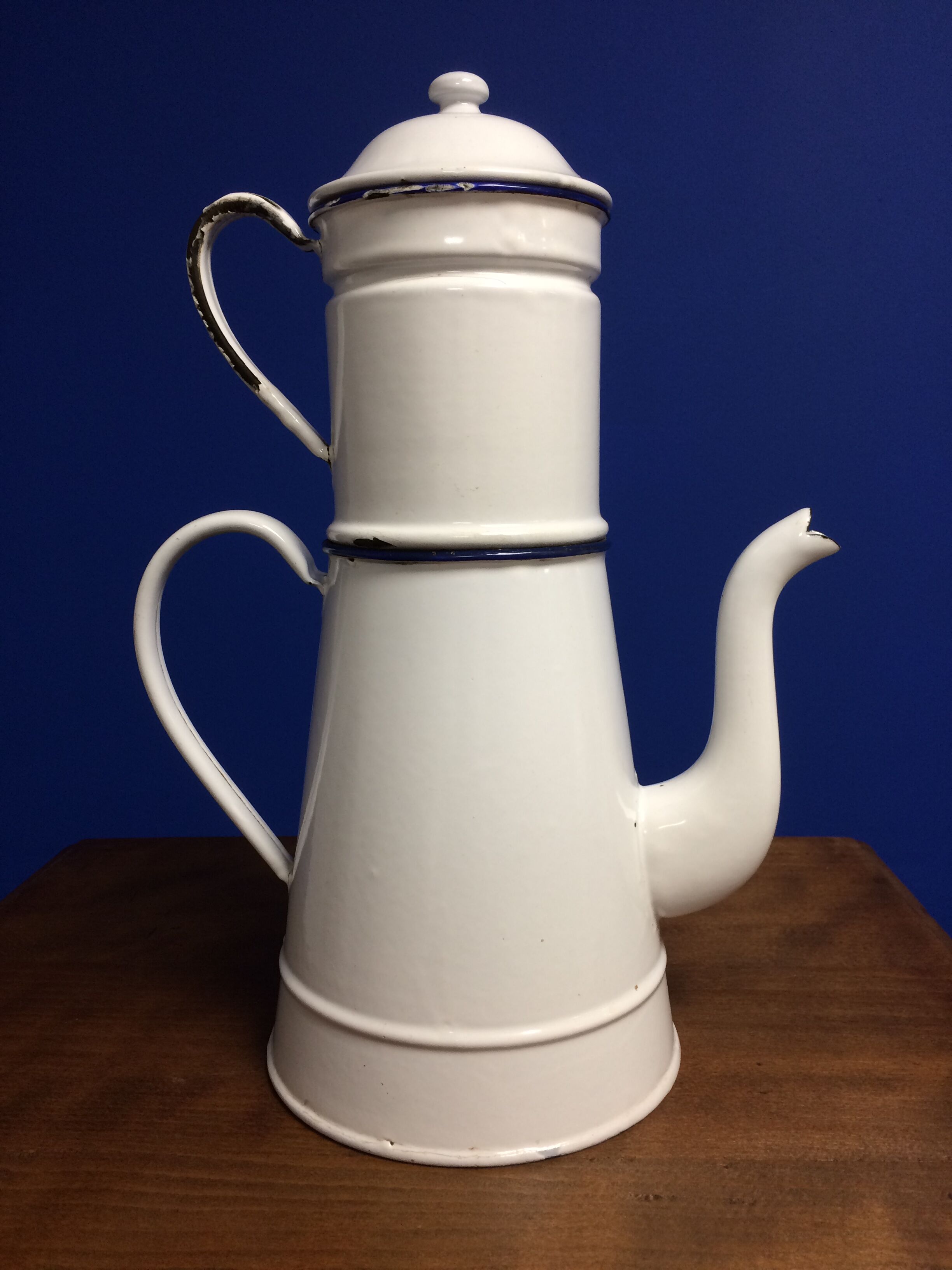 Enamelled kitchen coffee maker, ladle holder, spice jars set