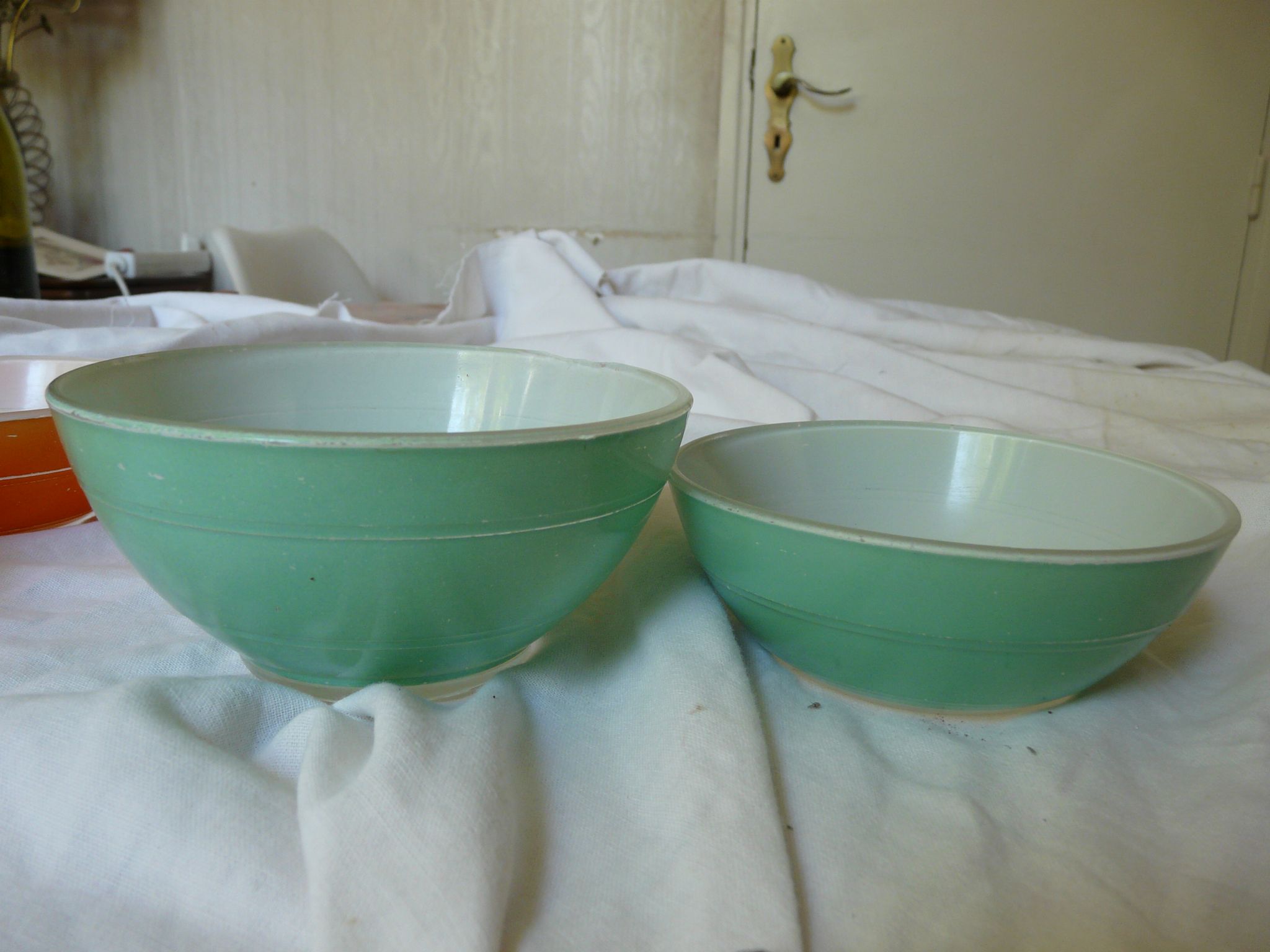 4 green and orange bowls duralex 70s