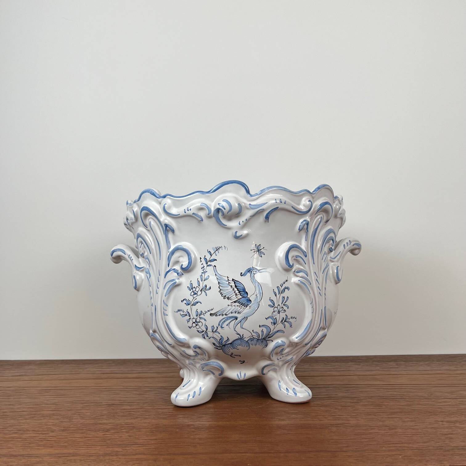 Moustier Dallier blue and white ceramic planter, 1950-1970