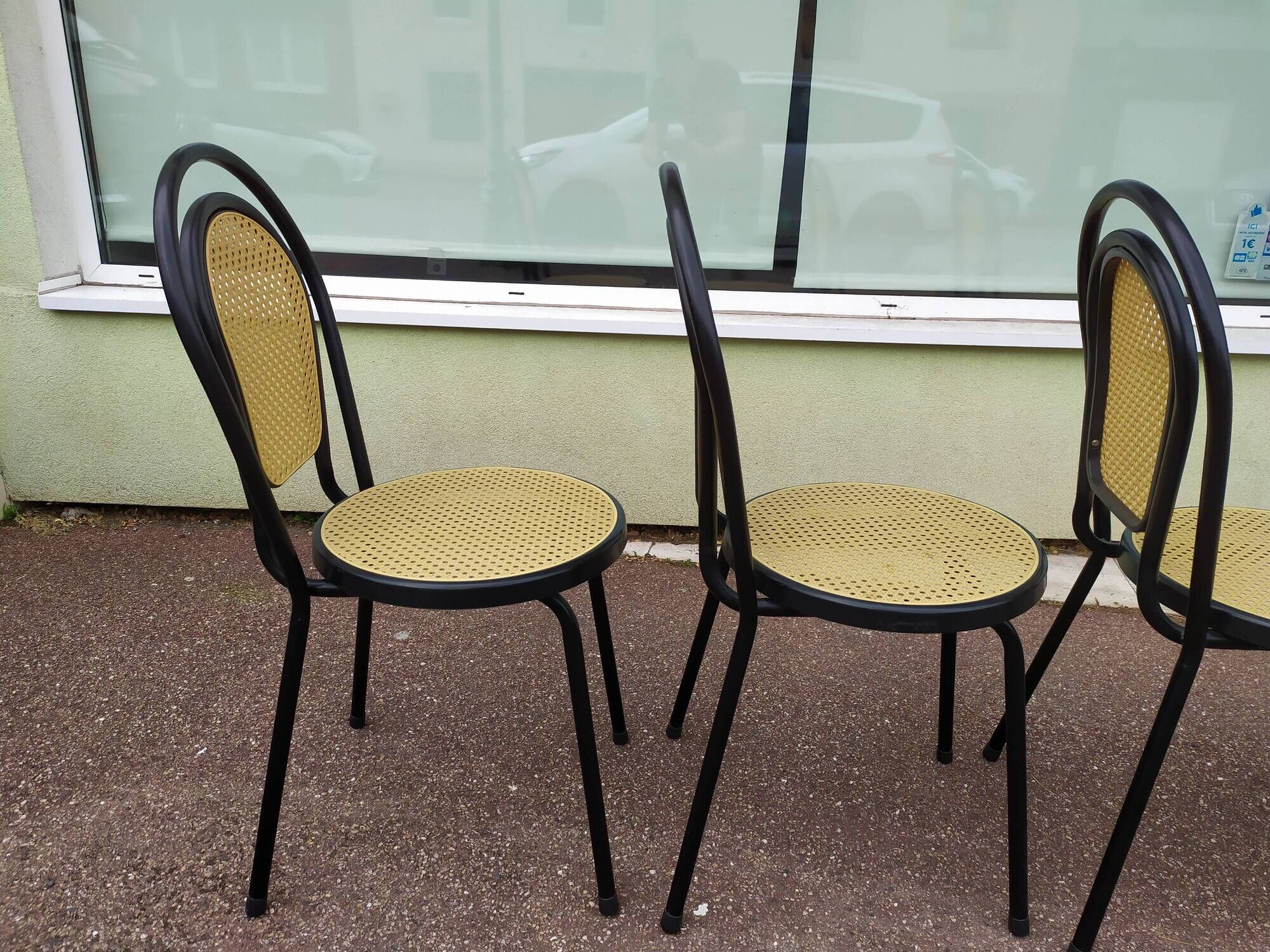 Lot of 4 black bistro chairs