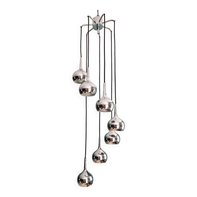 Grand lustre cascade en métal chromé, design Hans-Agne Jakobsson, 1960-70