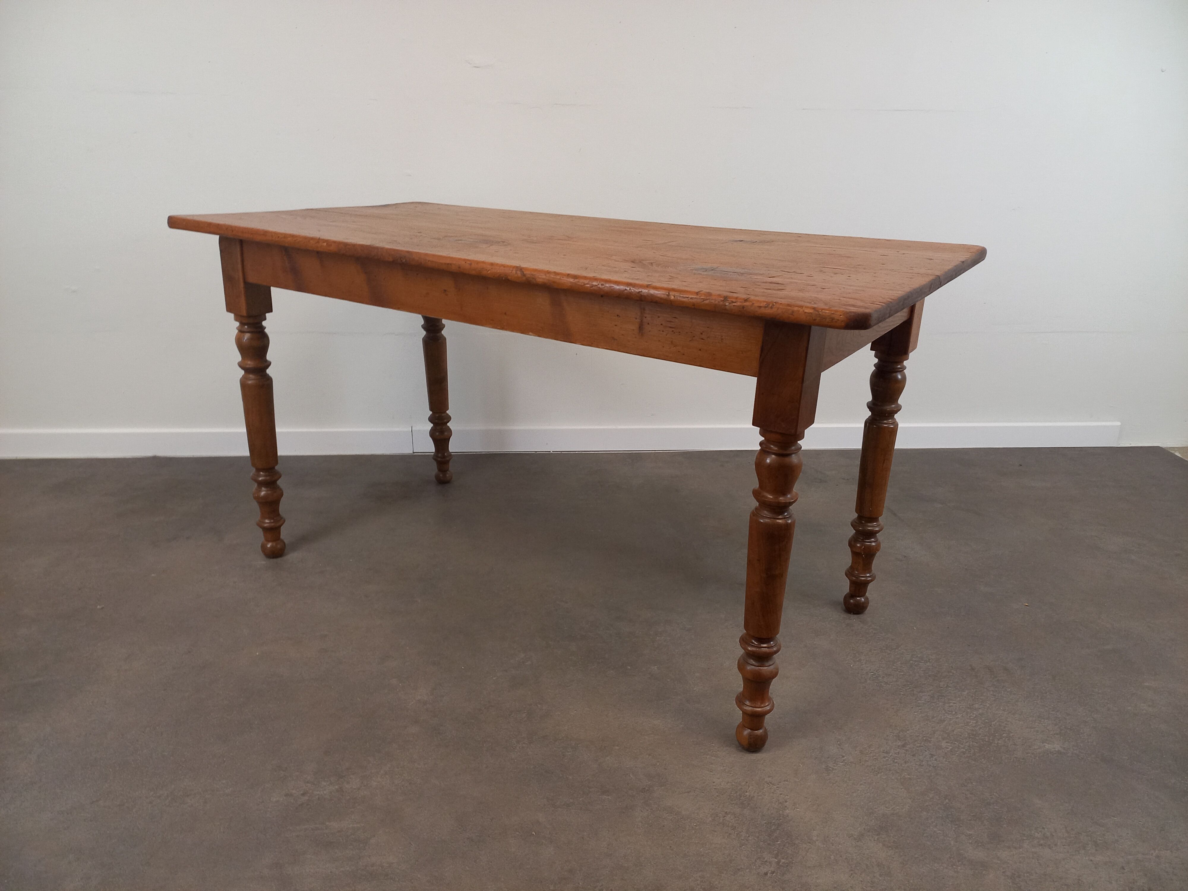 Farm table 140 cm