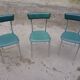 3 chaises chromé et cuir vert